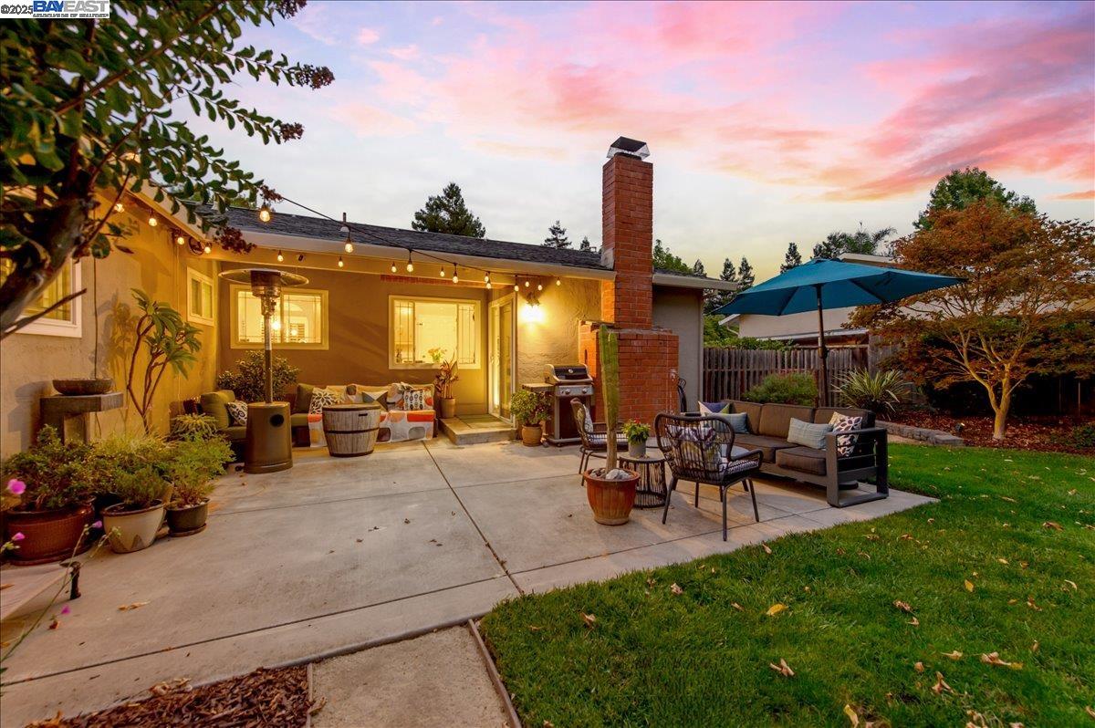 2474 Tanager Dr