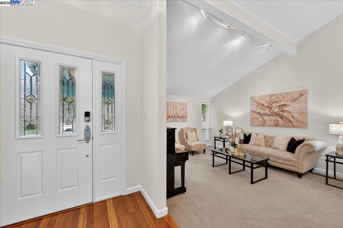 1253 Ridgewood Rd