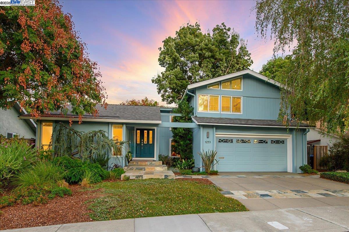 1253 Ridgewood Rd