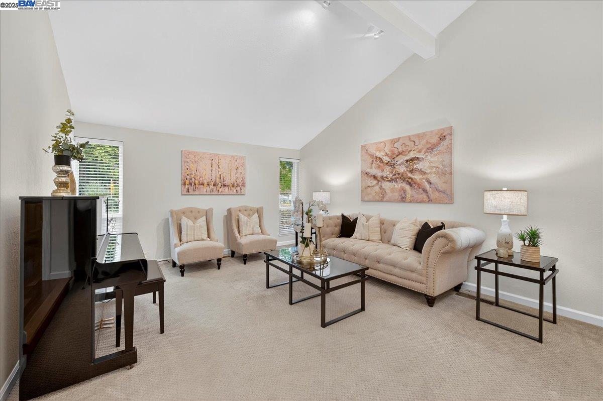 1253 Ridgewood Rd