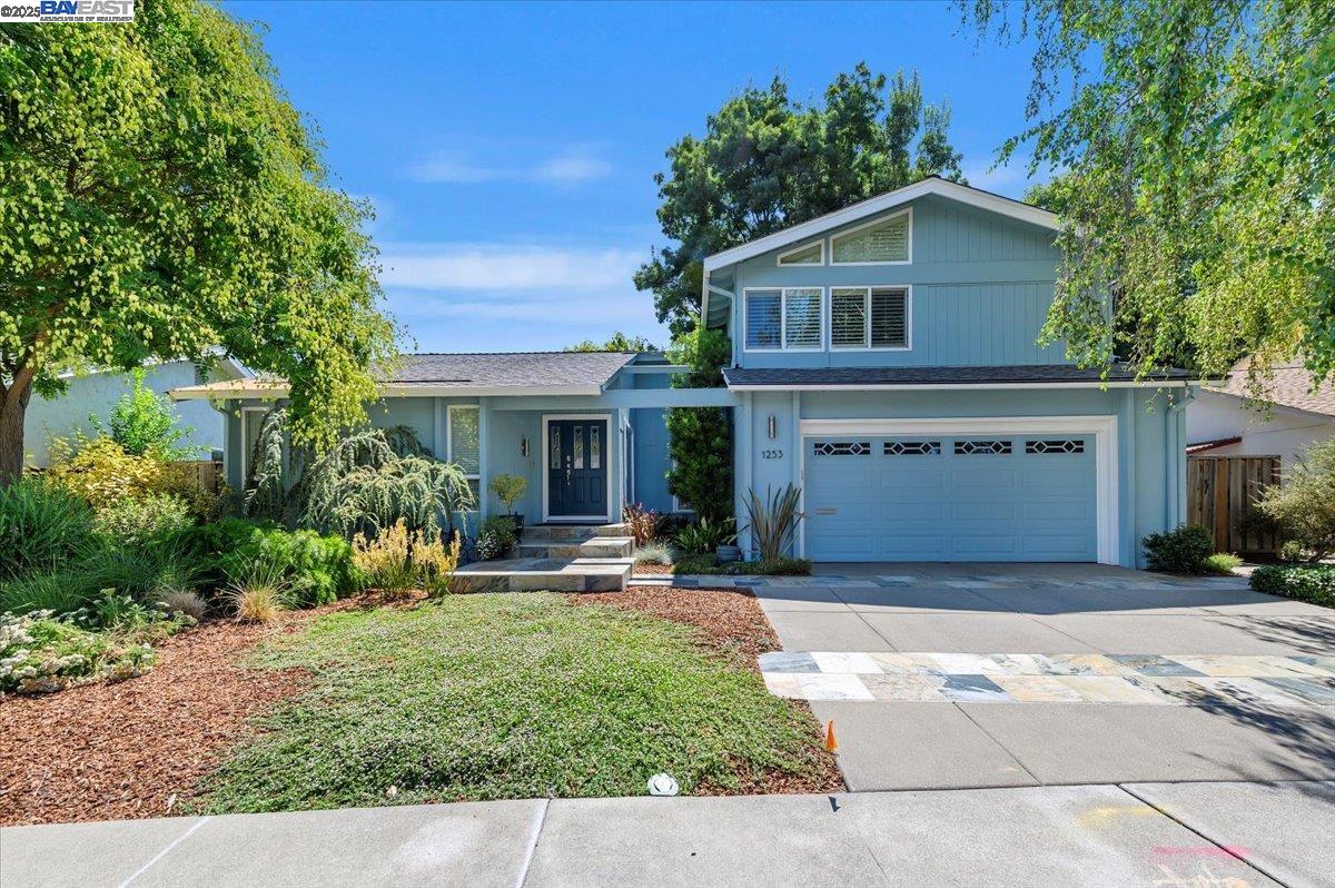 1253 Ridgewood Rd
