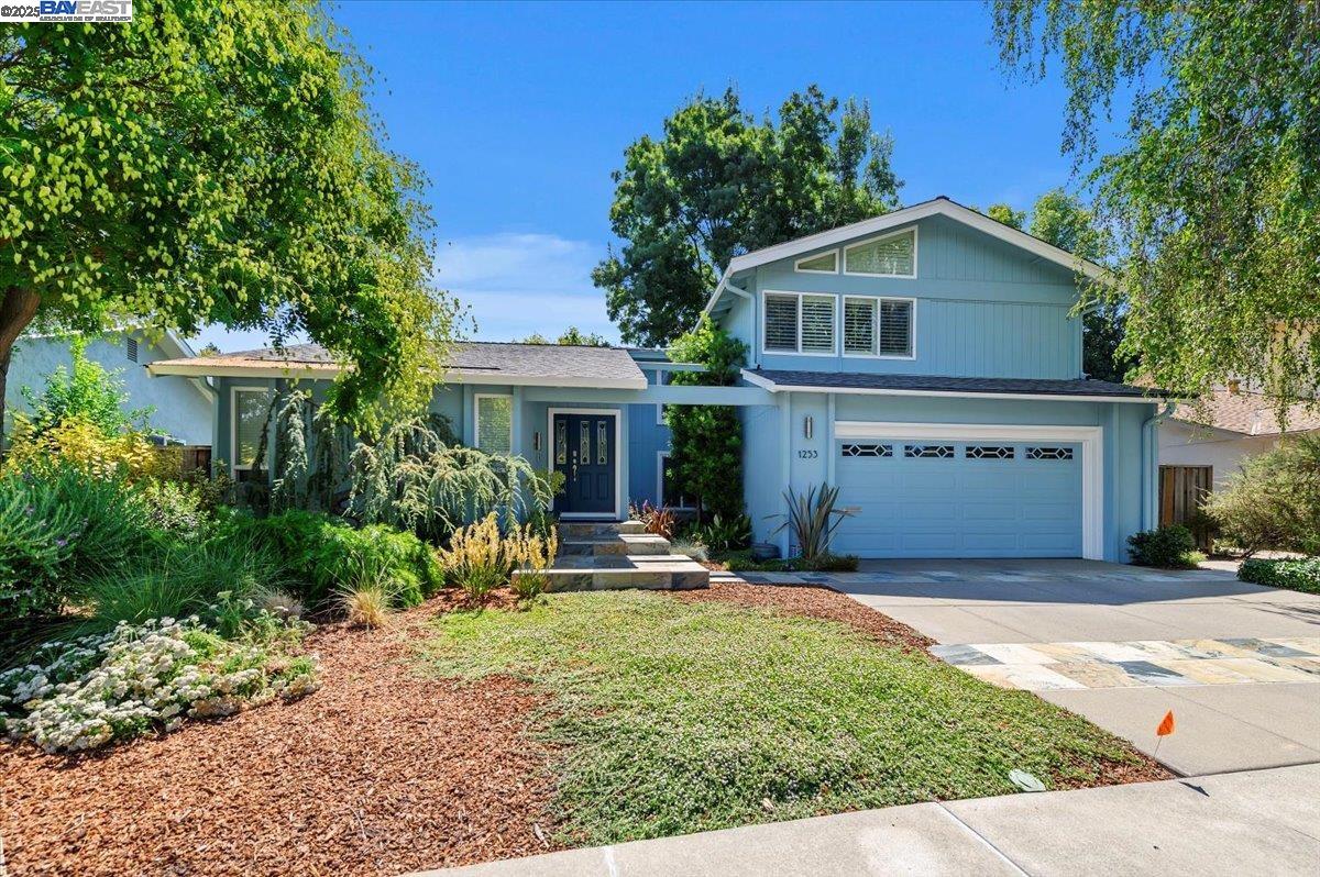 1253 Ridgewood Rd