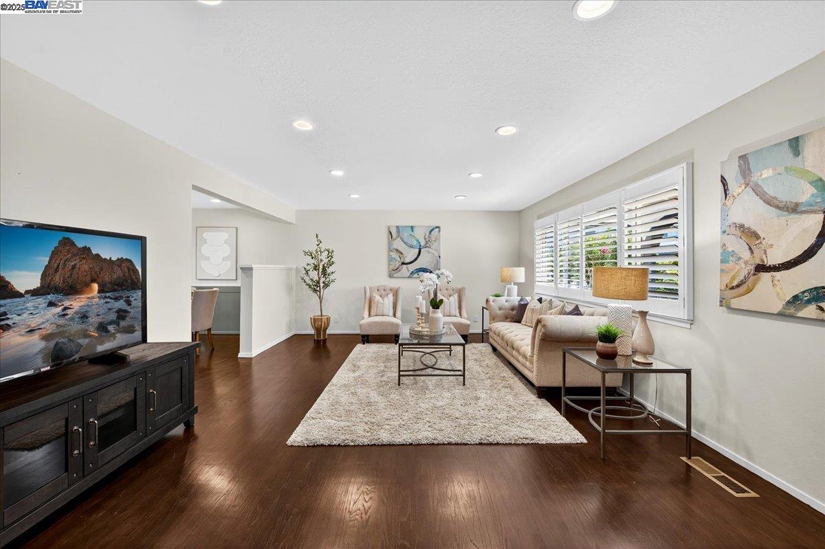 5254 Ridgevale Way, Pleasanton