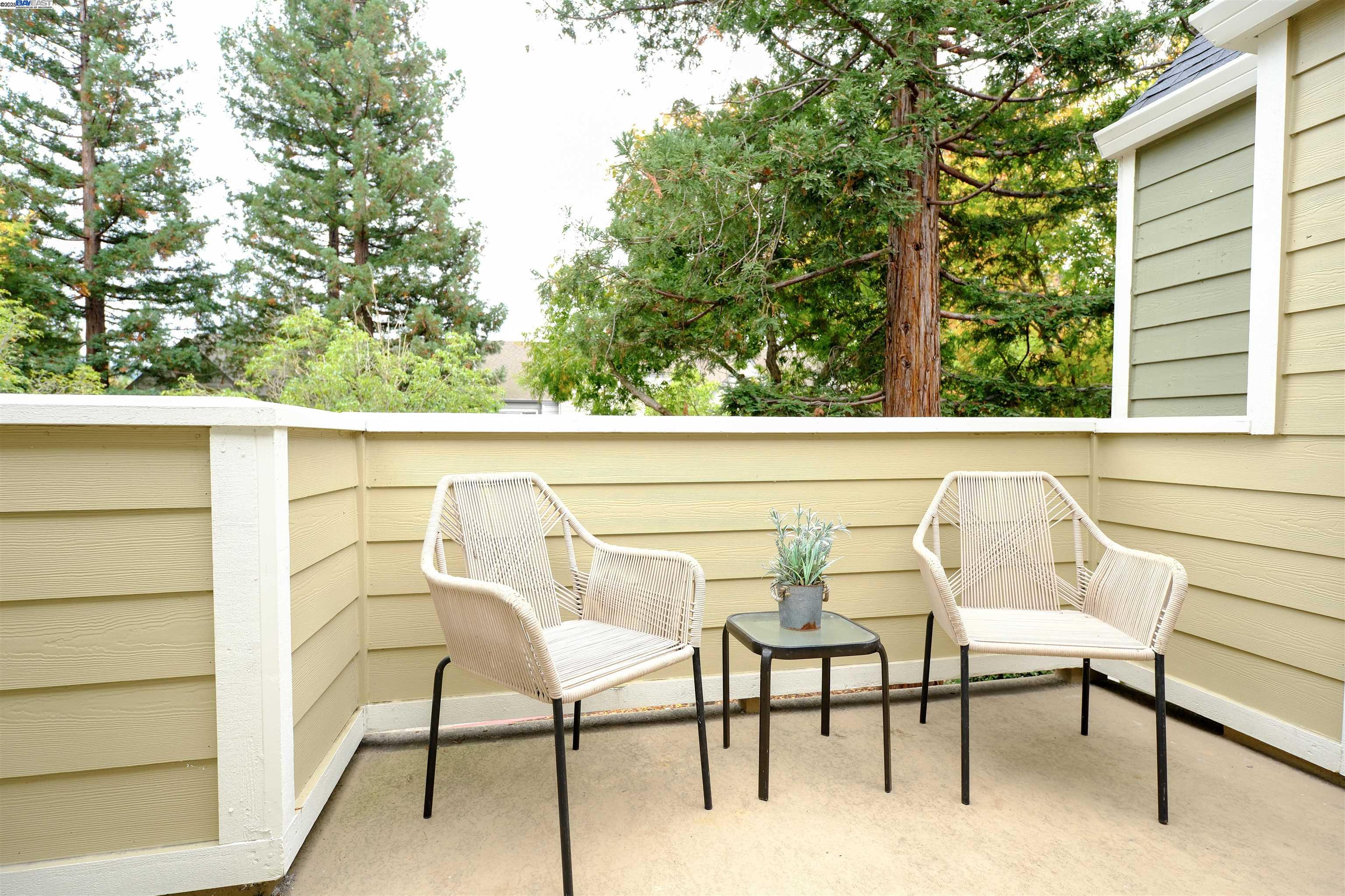 285 Reflections Dr # 23