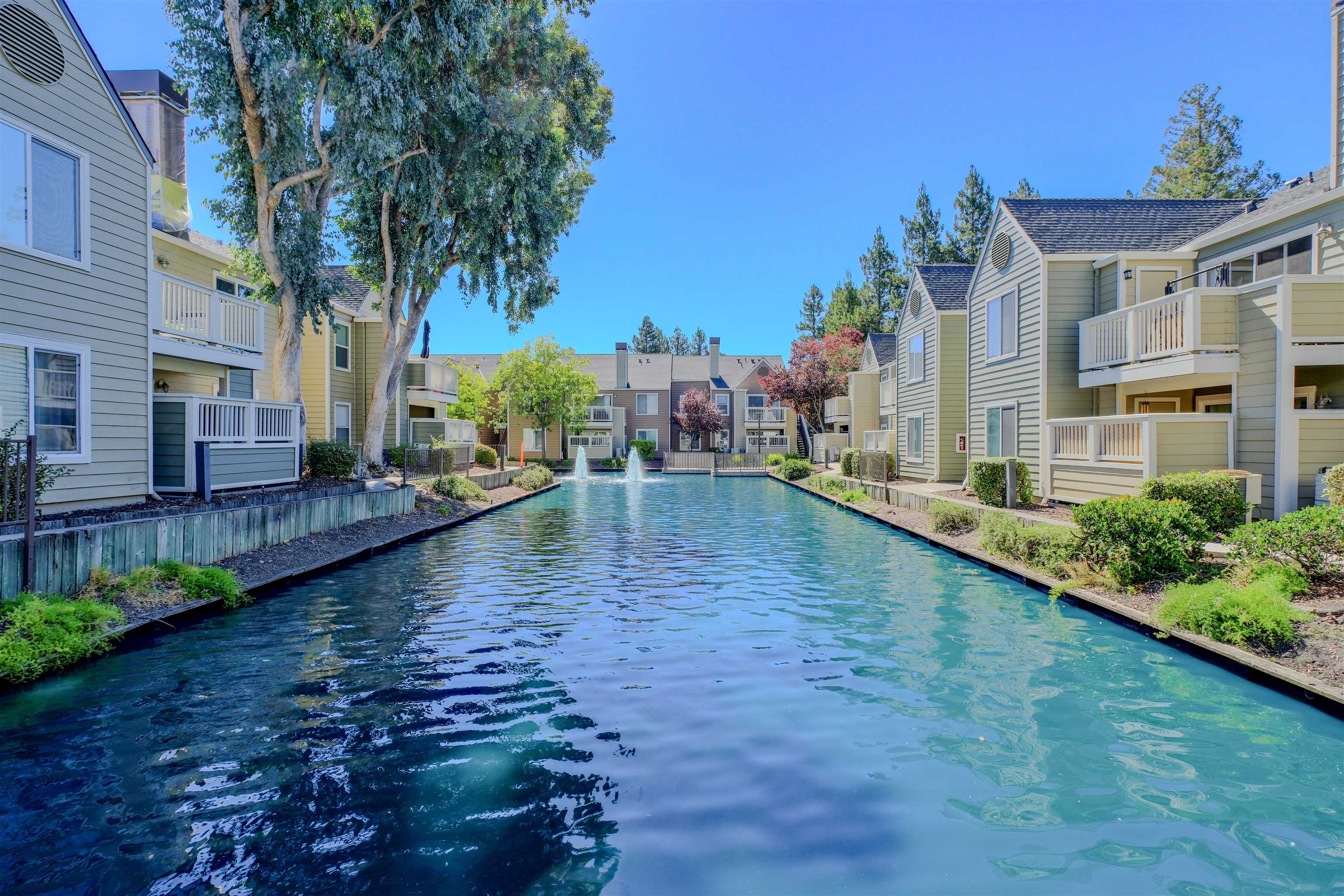 285 Reflections Dr # 23