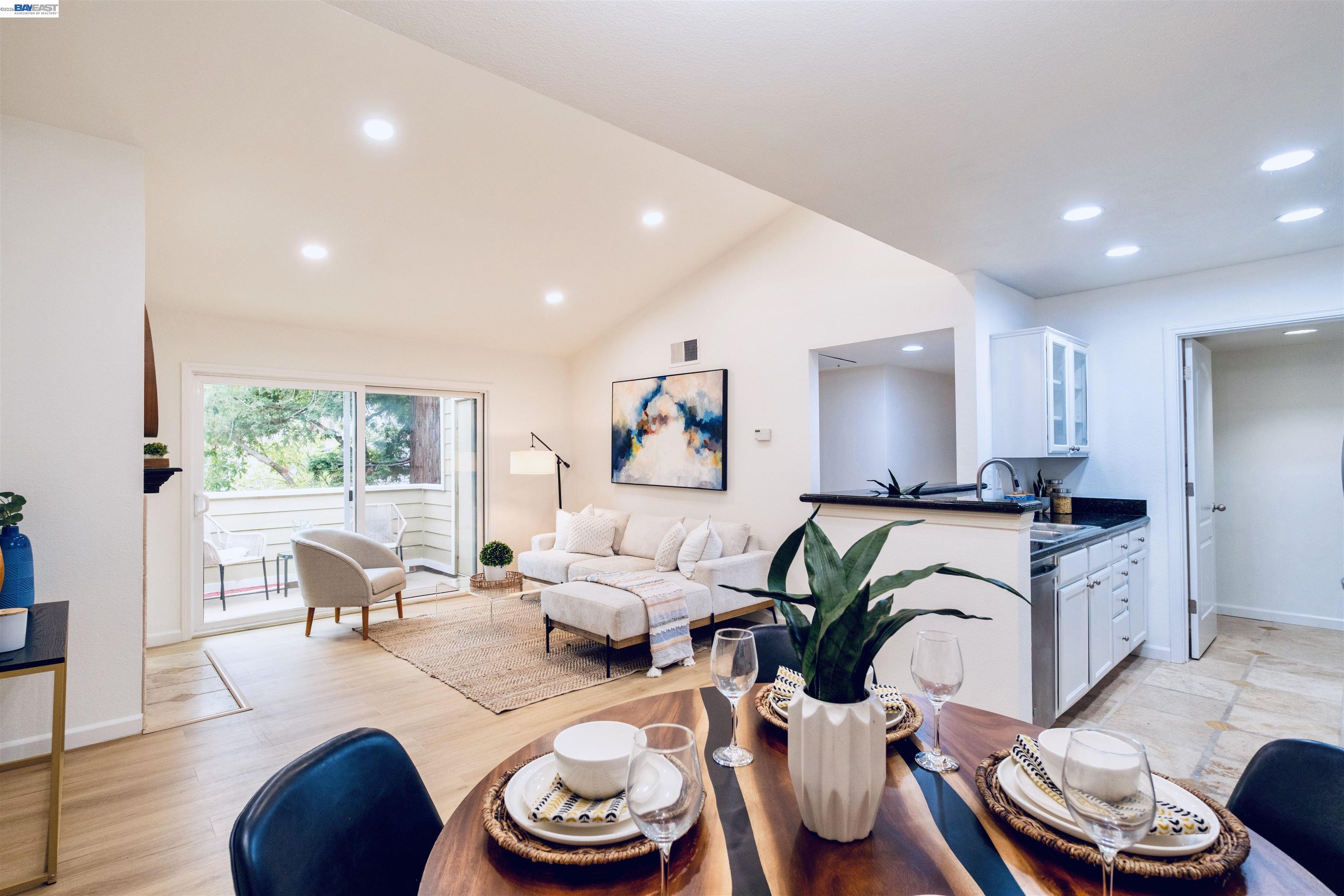 285 Reflections Dr # 23