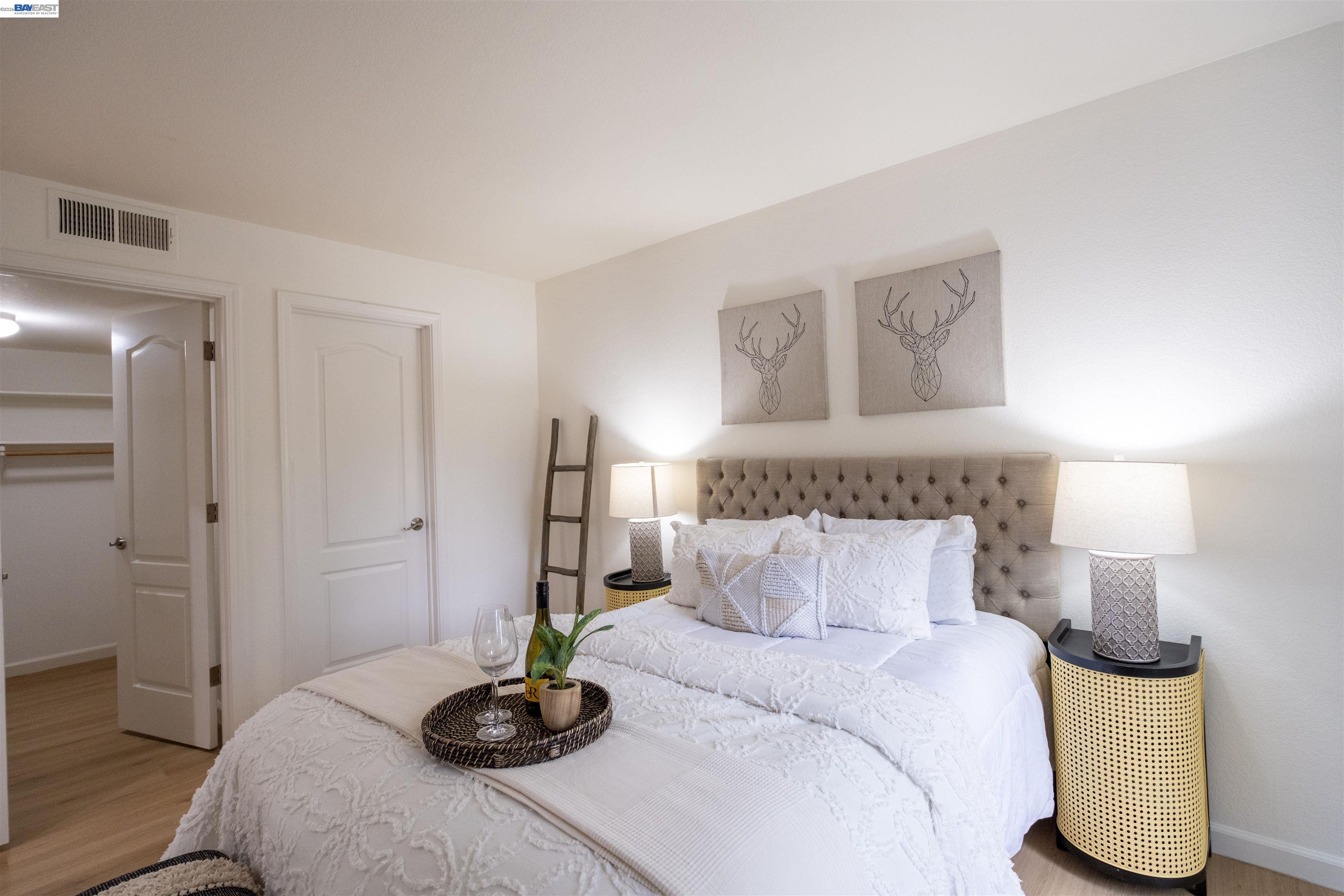 285 Reflections Dr # 23