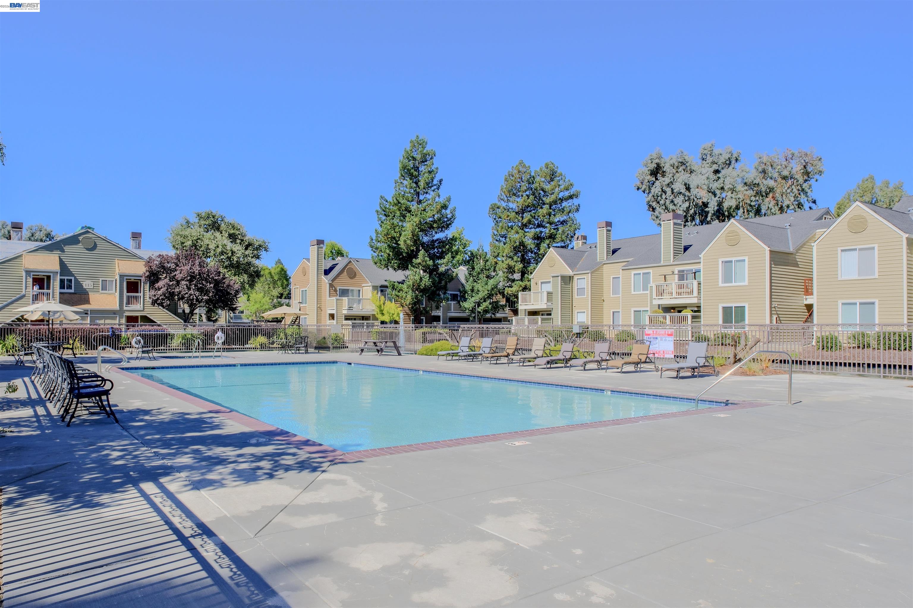 285 Reflections Dr # 23