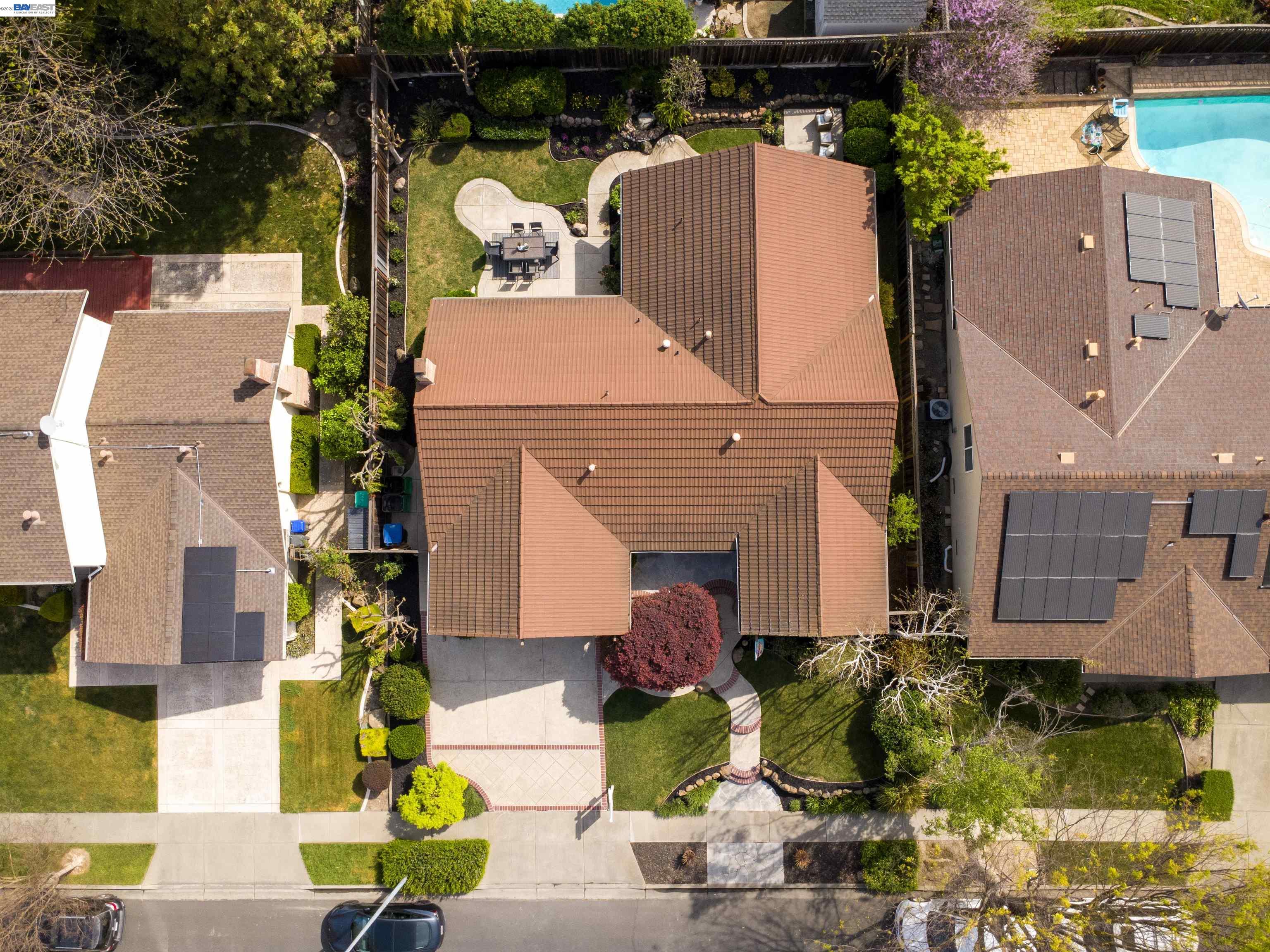 5534 Blackbird Dr