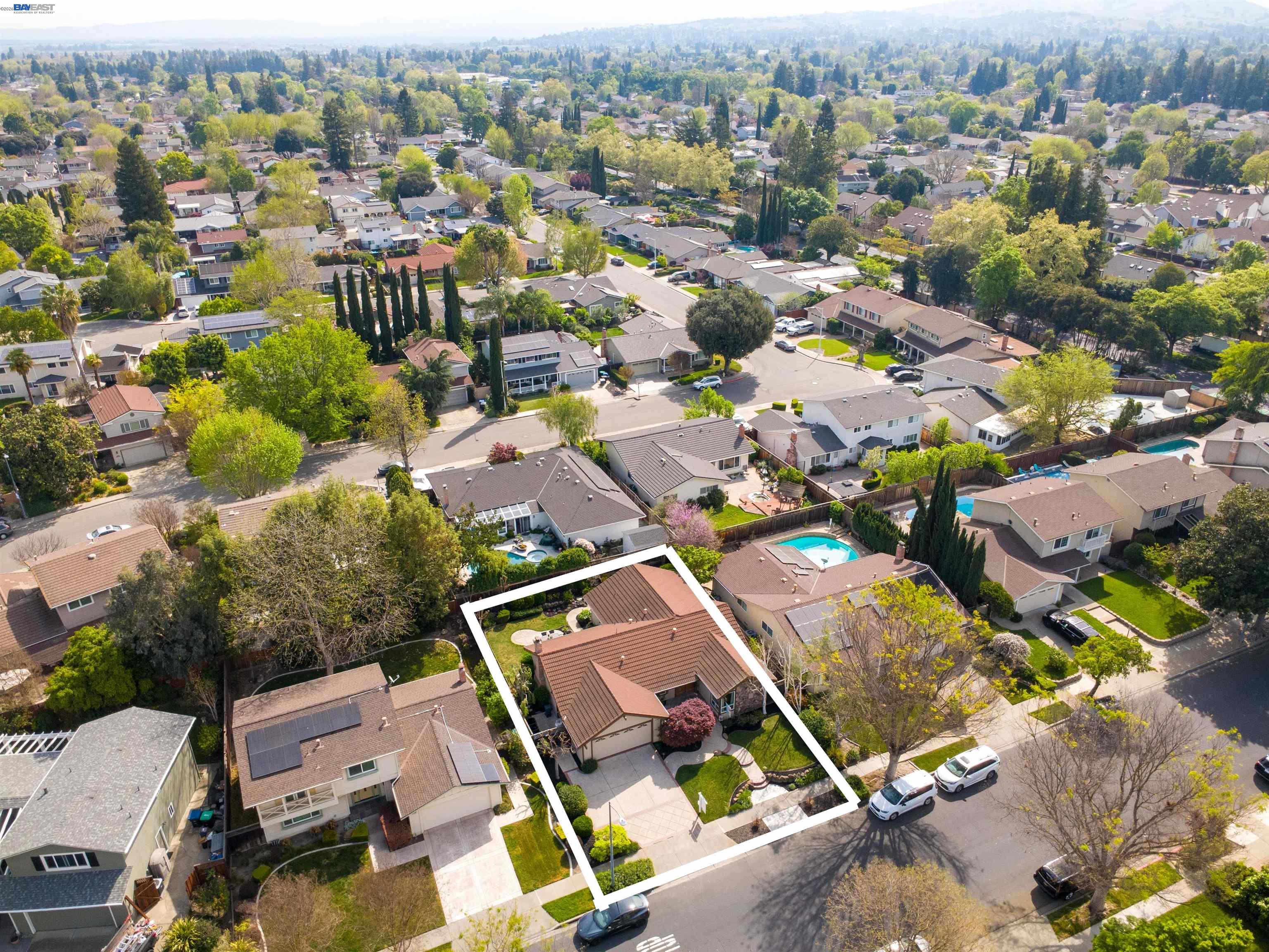 5534 Blackbird Dr