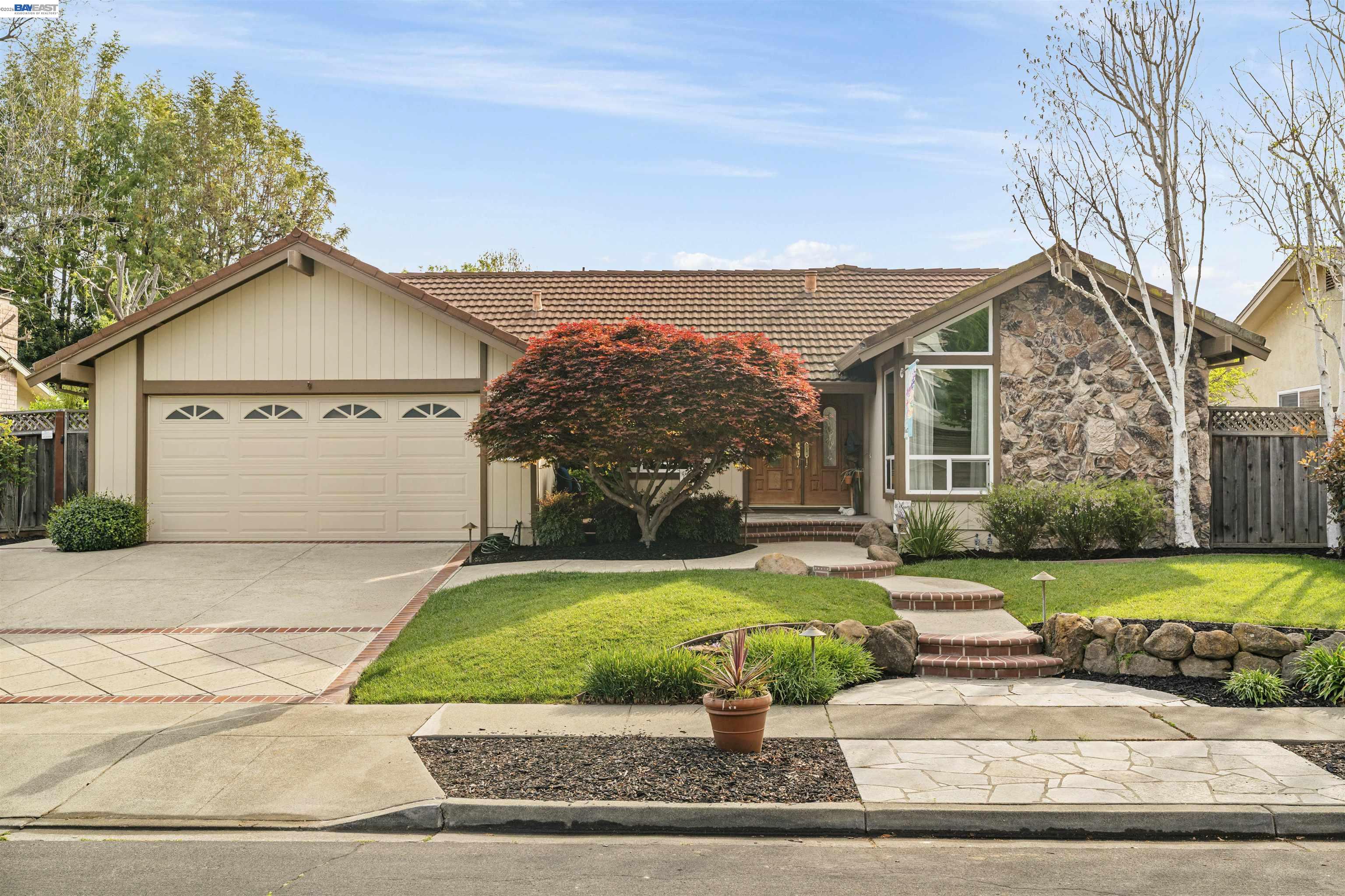 5534 Blackbird Dr