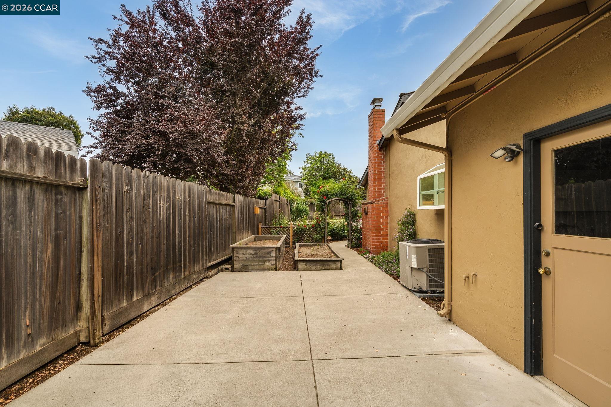 206 Dayton Court