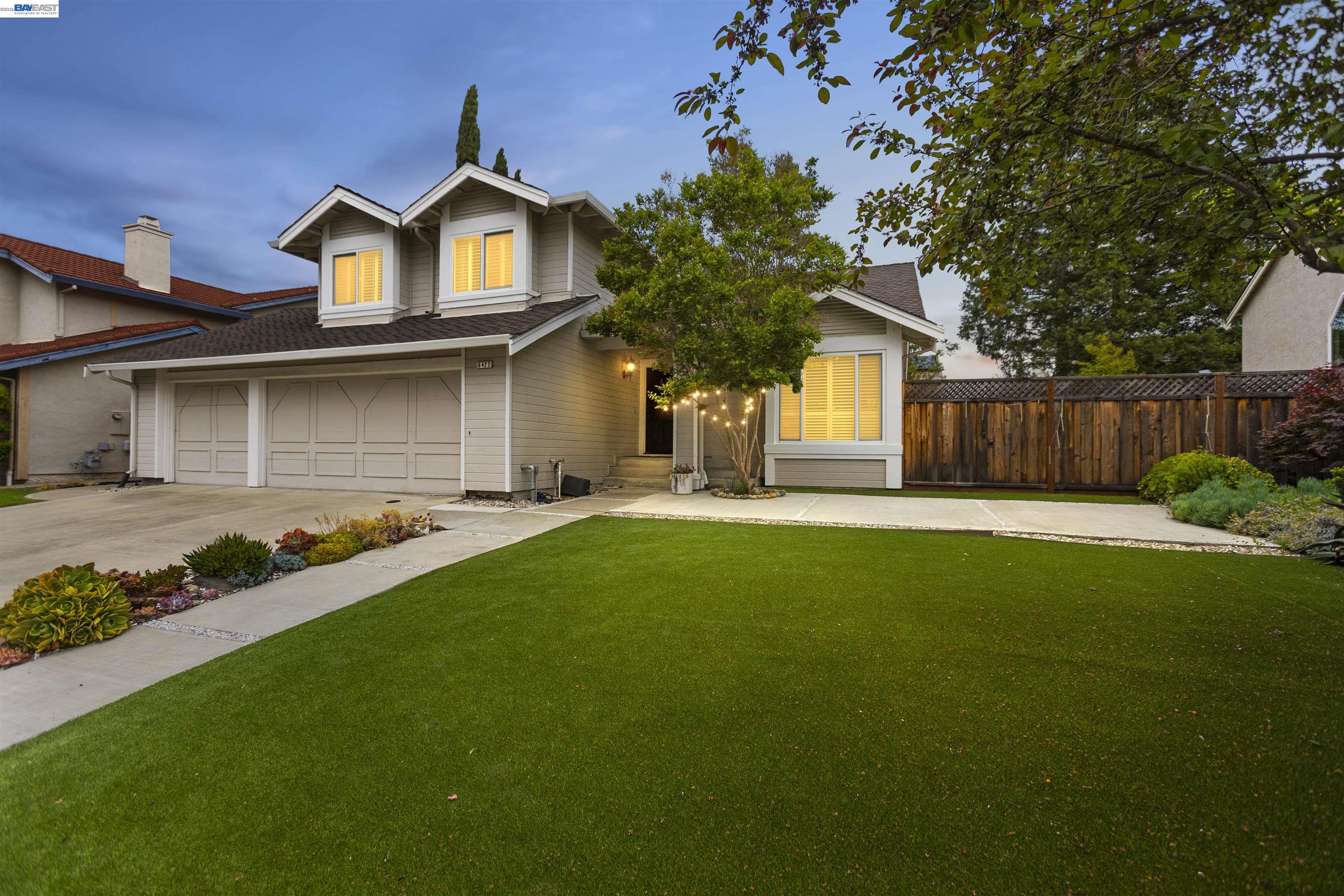 6427 Paseo Santa Maria