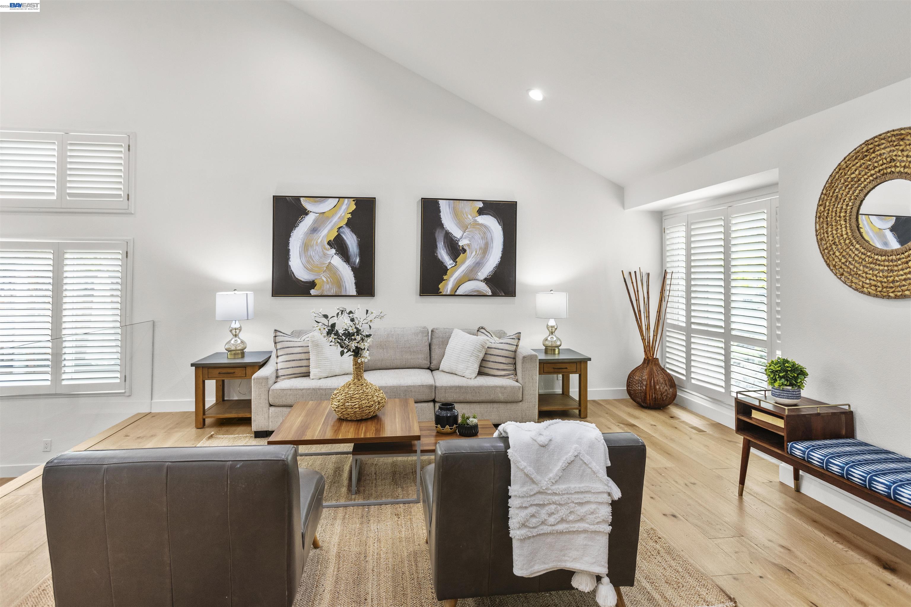 6427 Paseo Santa Maria