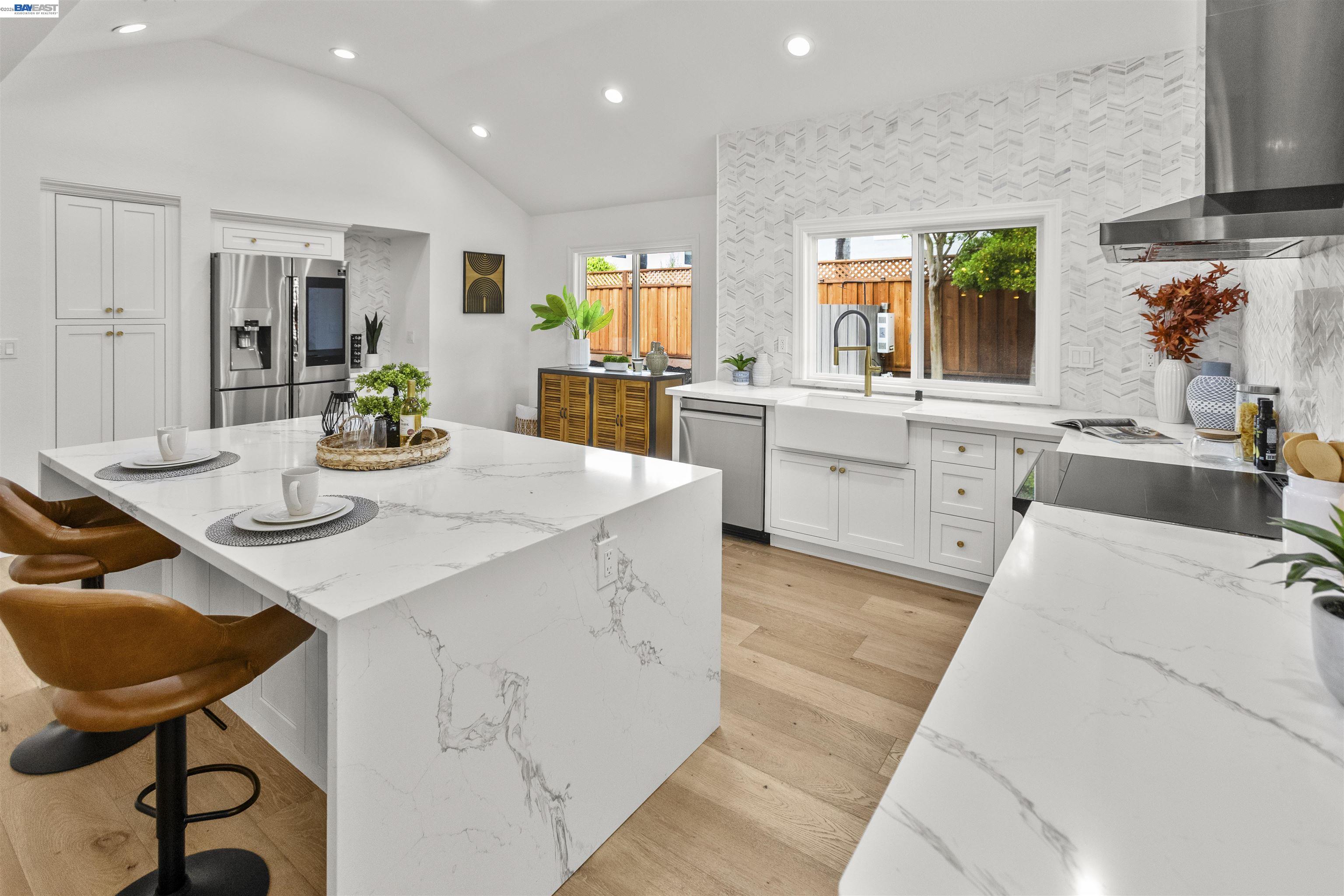 6427 Paseo Santa Maria