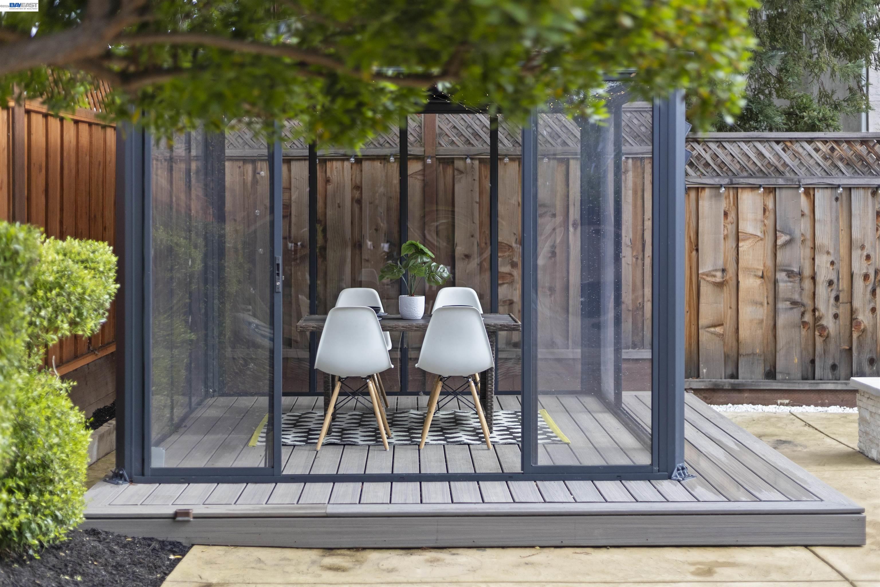 6427 Paseo Santa Maria