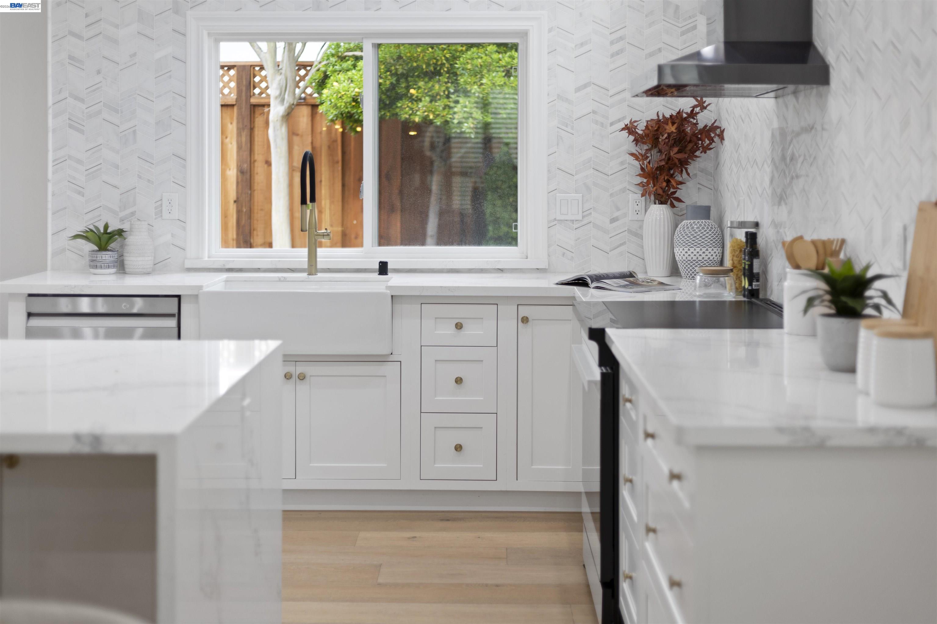 6427 Paseo Santa Maria