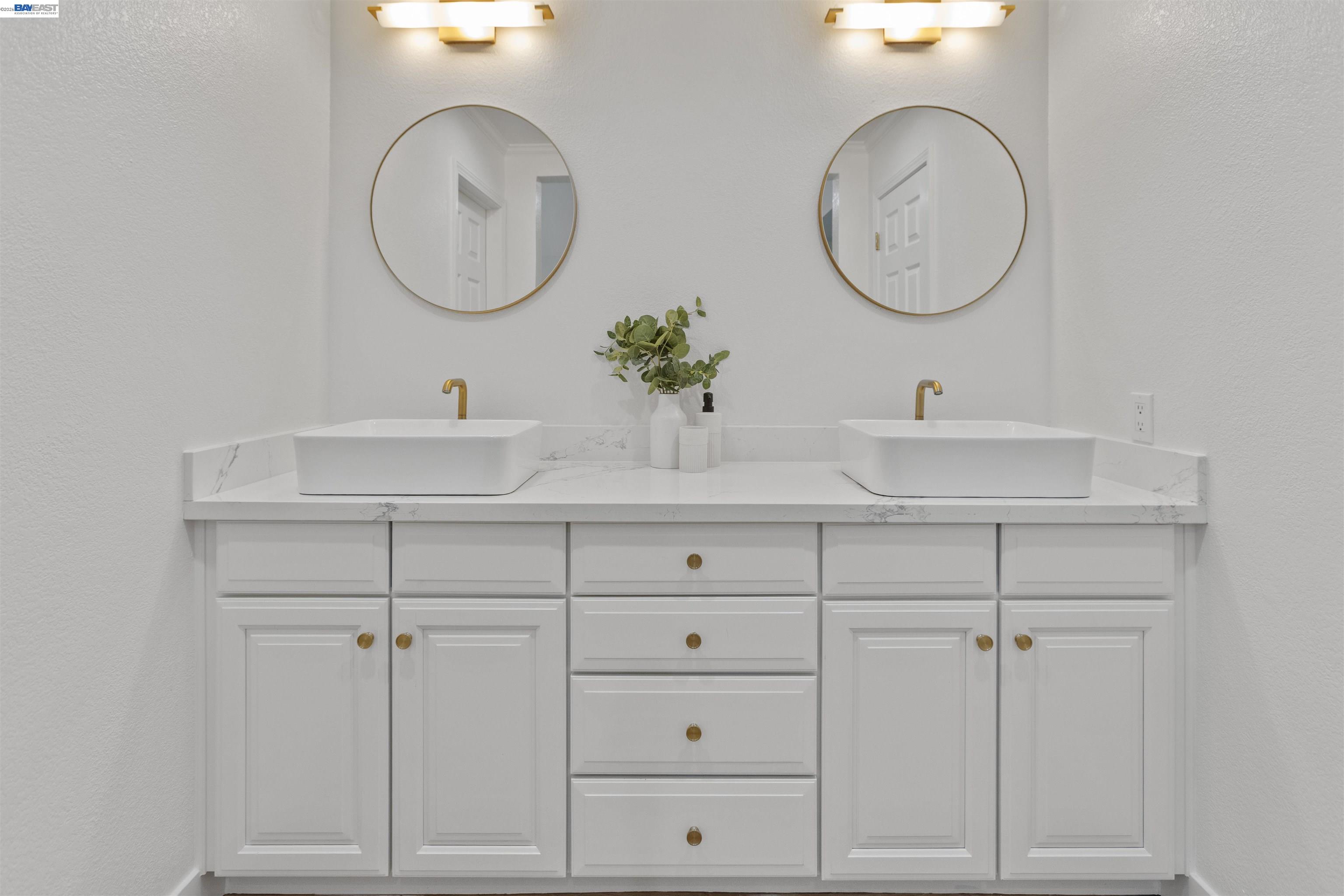 6427 Paseo Santa Maria