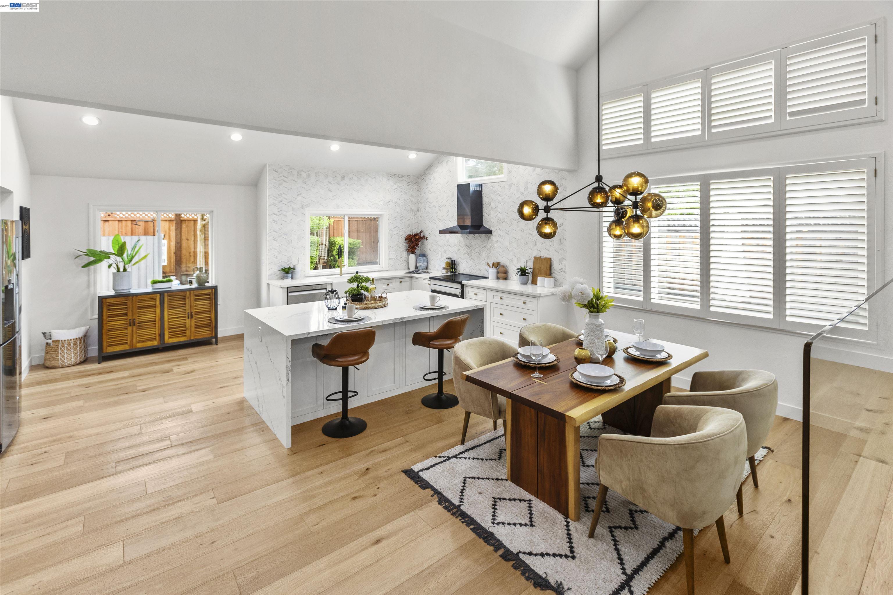 6427 Paseo Santa Maria