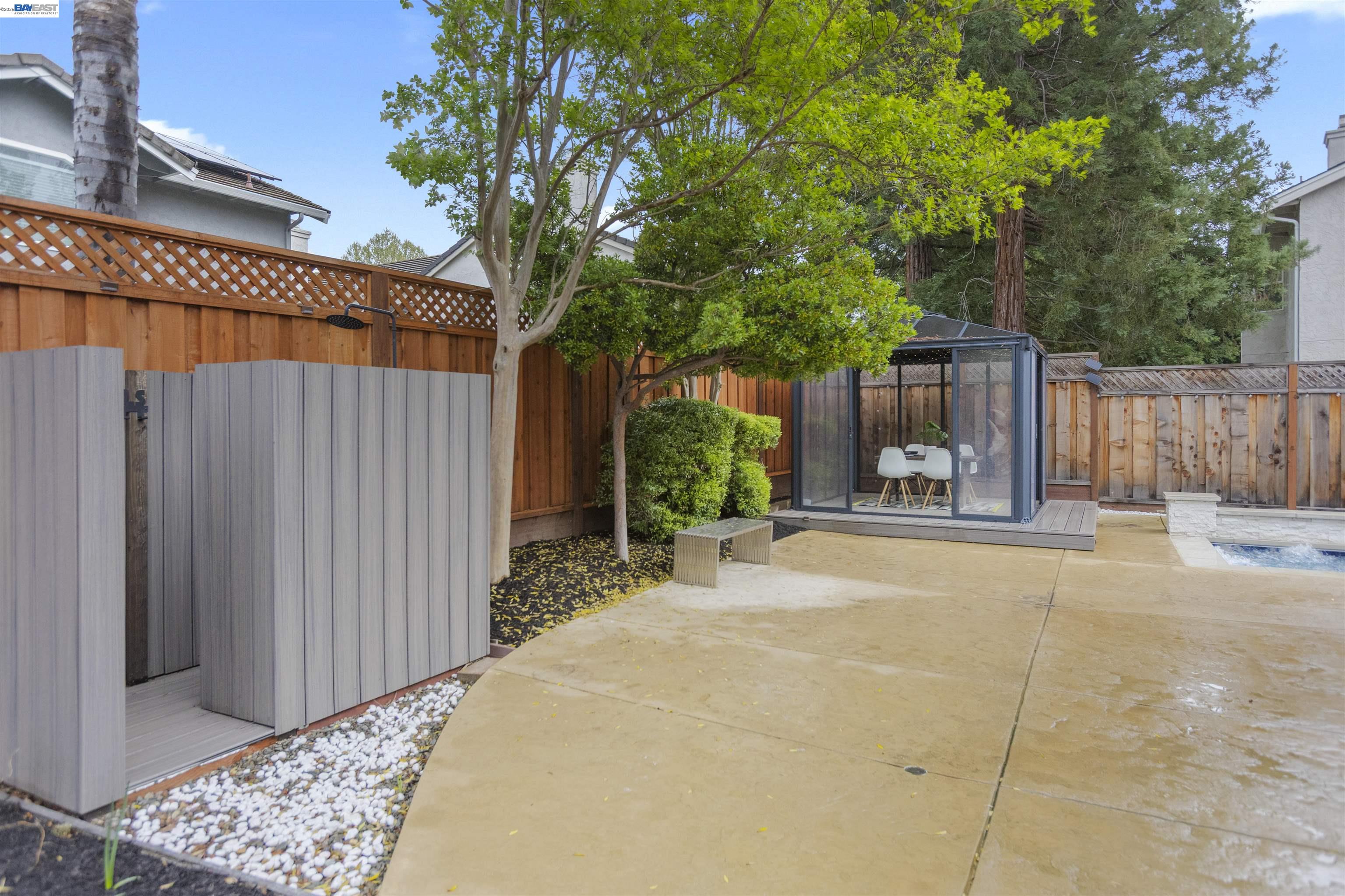 6427 Paseo Santa Maria