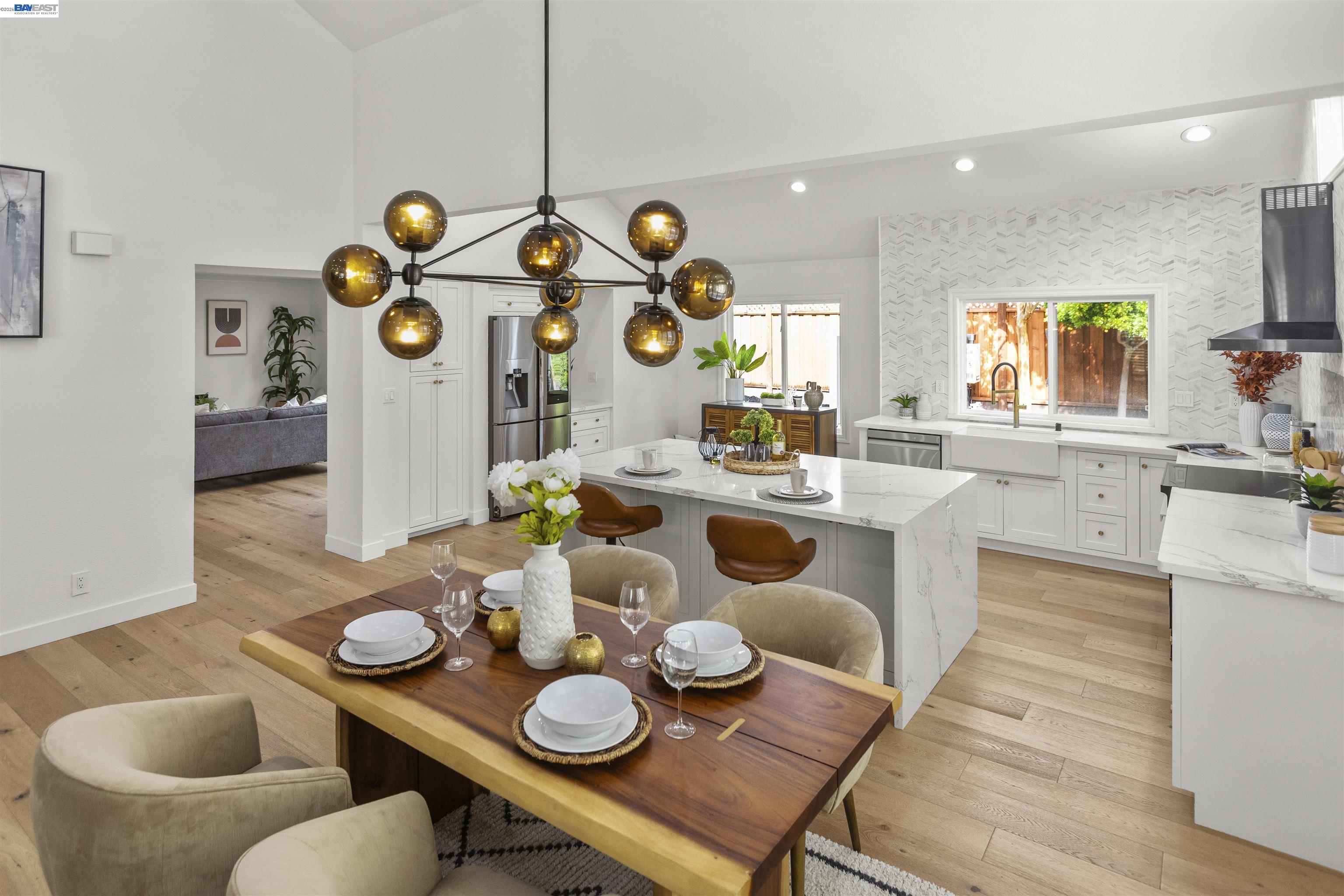 6427 Paseo Santa Maria