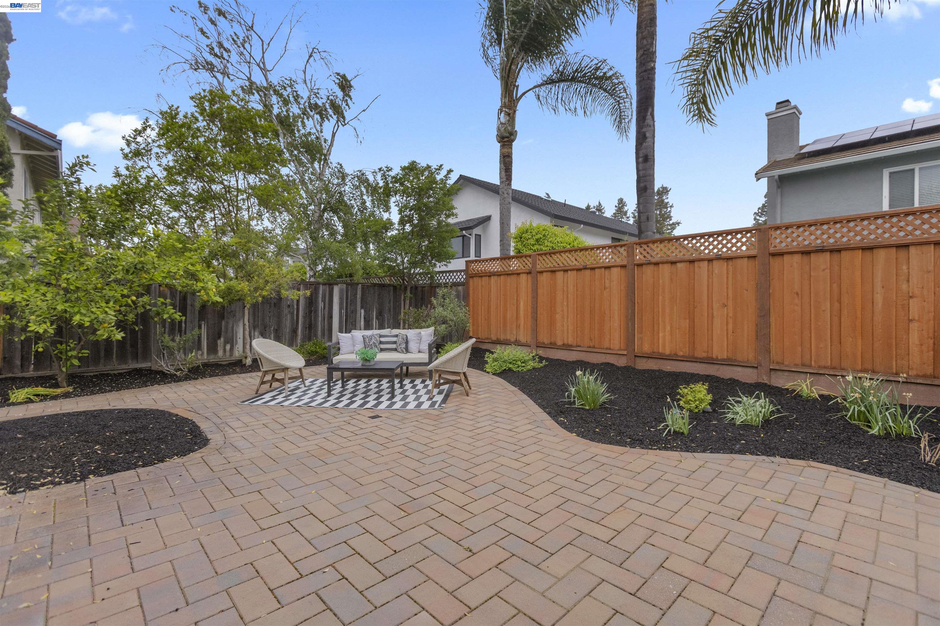 6427 Paseo Santa Maria