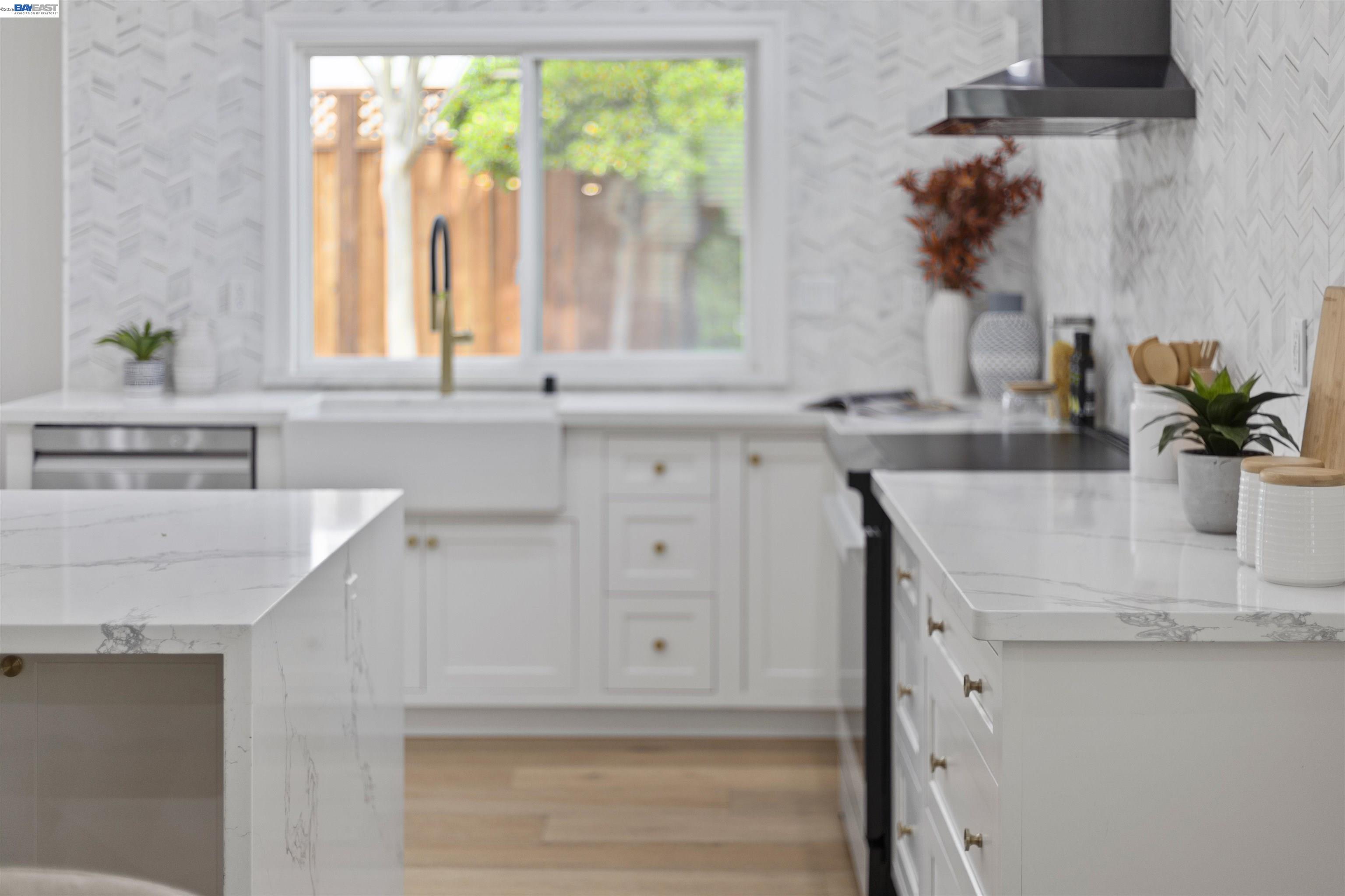 6427 Paseo Santa Maria