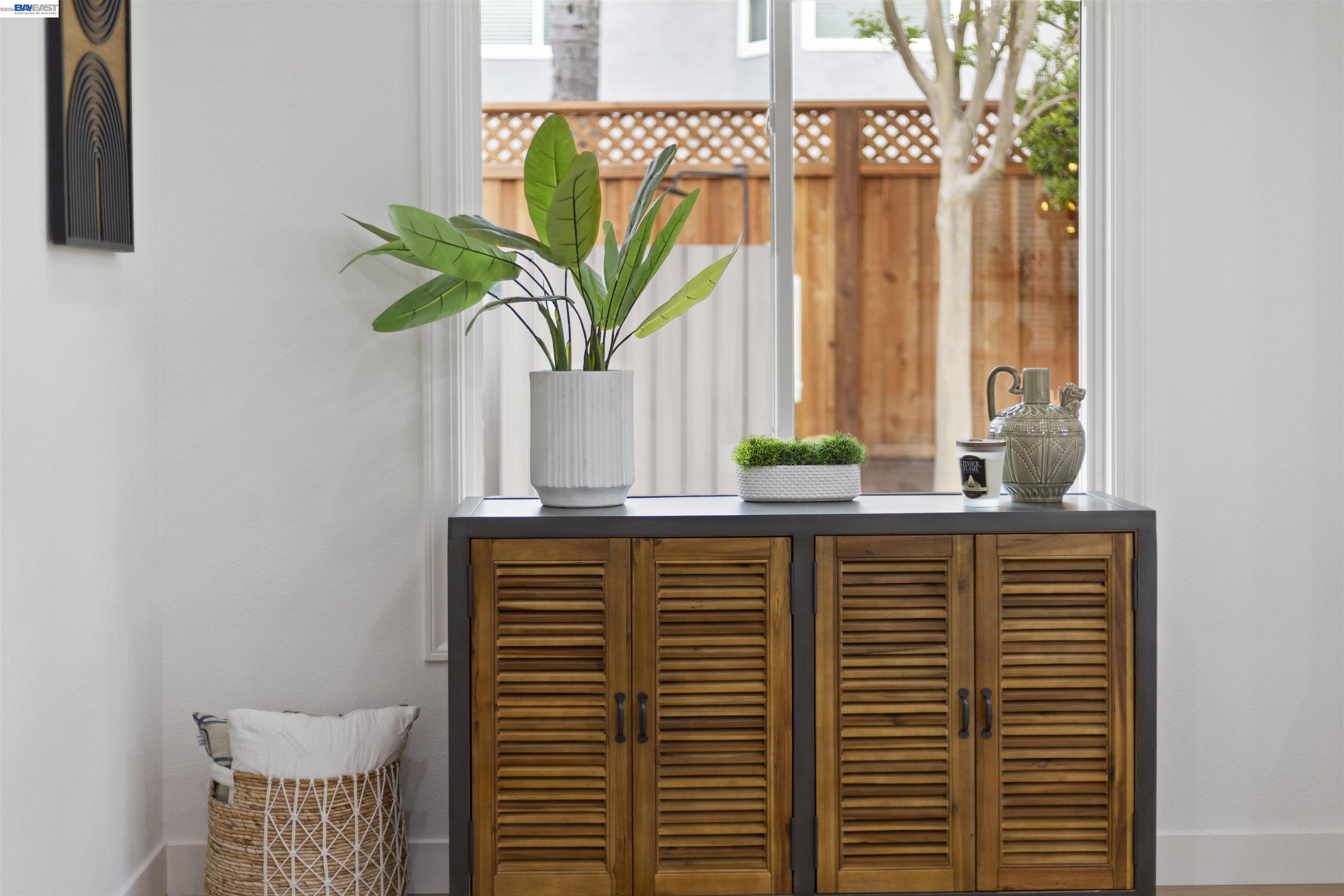 6427 Paseo Santa Maria