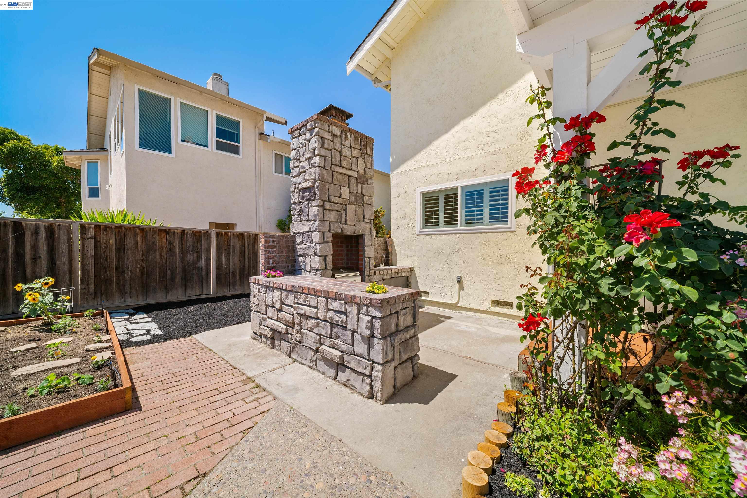 3136 Cranwood Ct