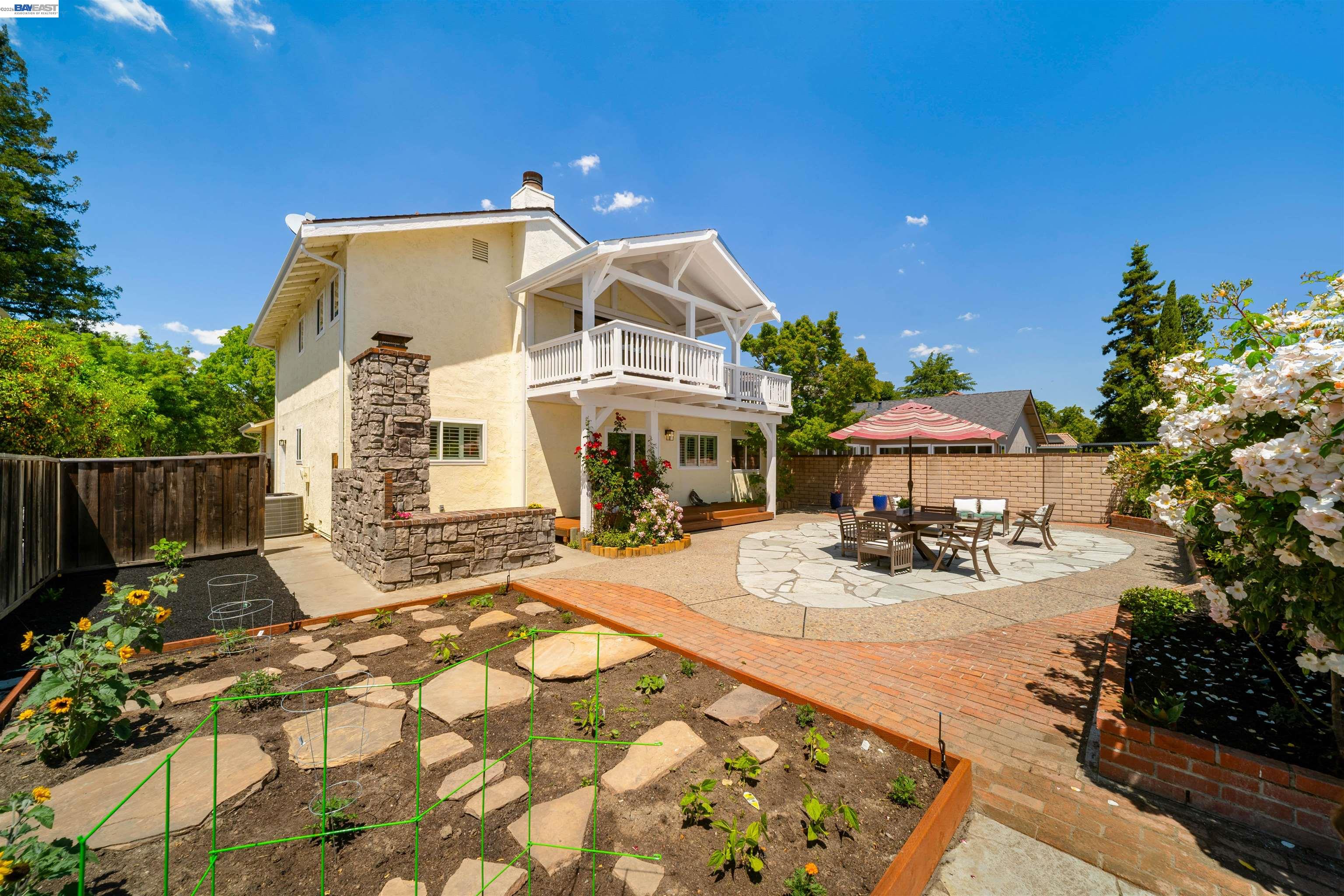 3136 Cranwood Ct