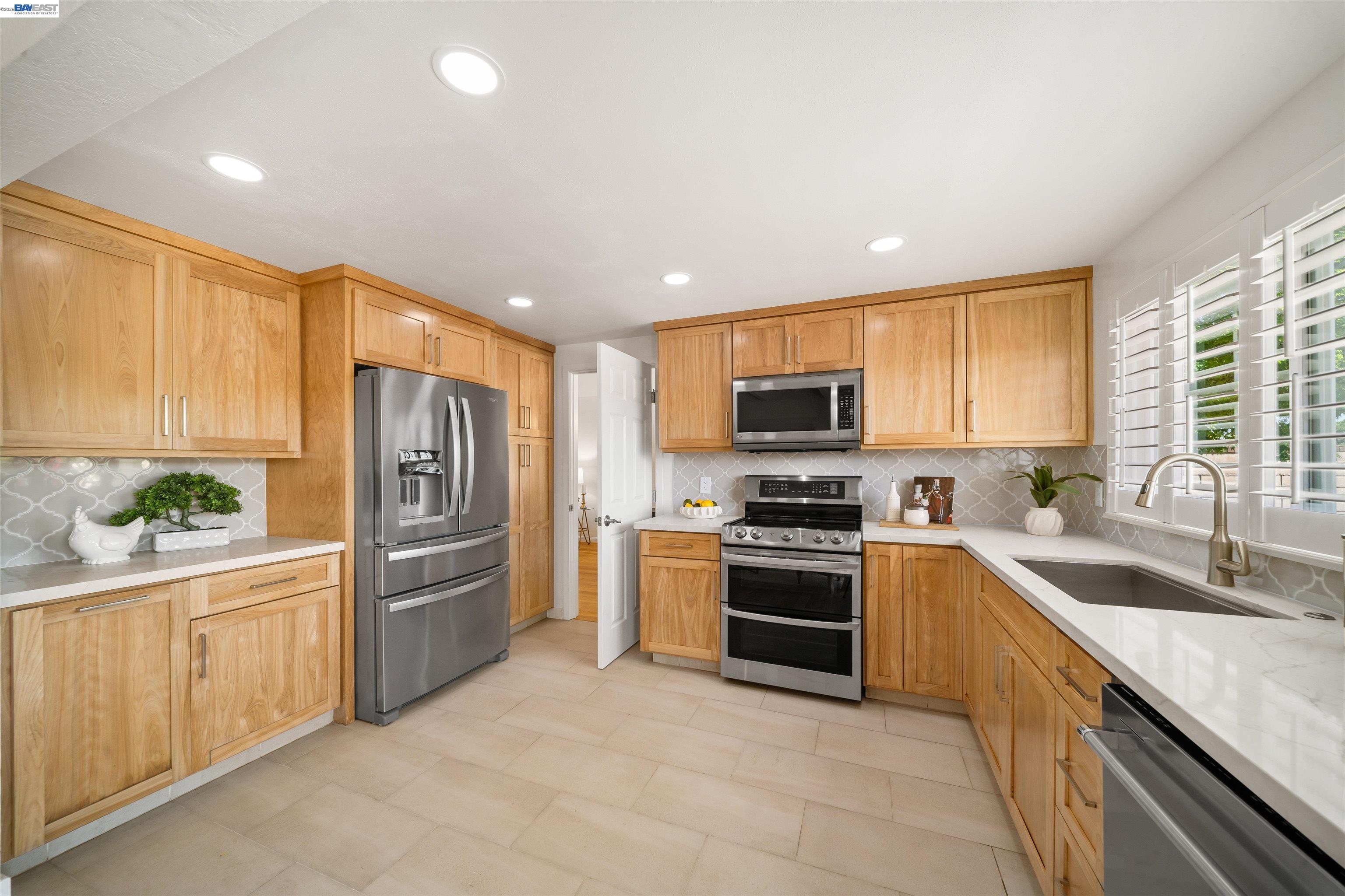 3136 Cranwood Ct