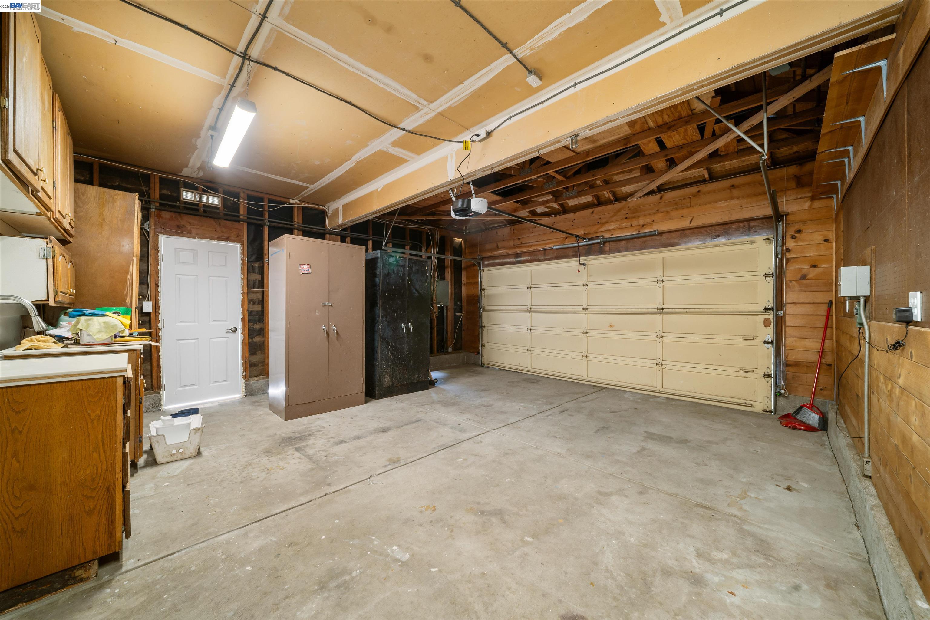 3136 Cranwood Ct