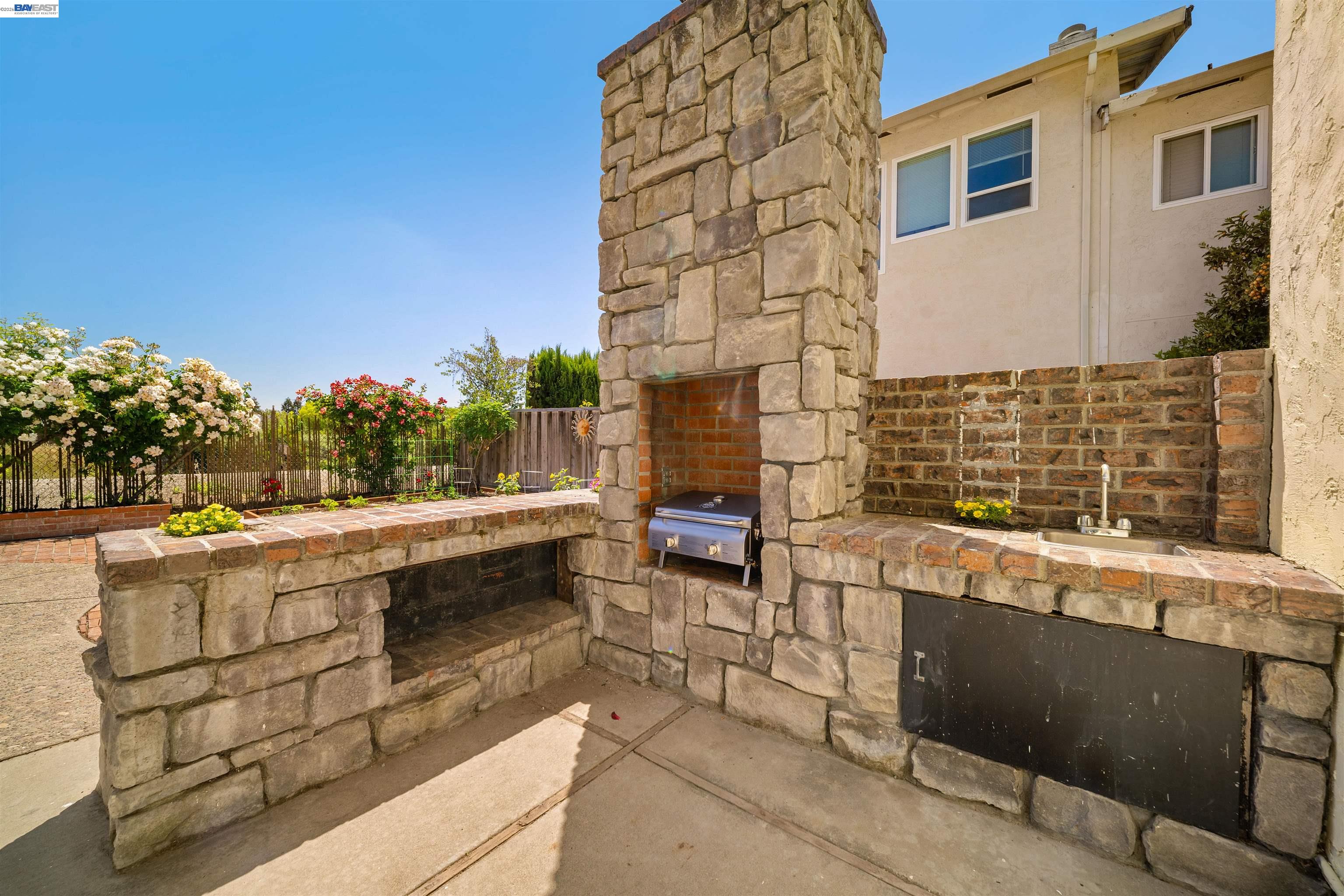3136 Cranwood Ct
