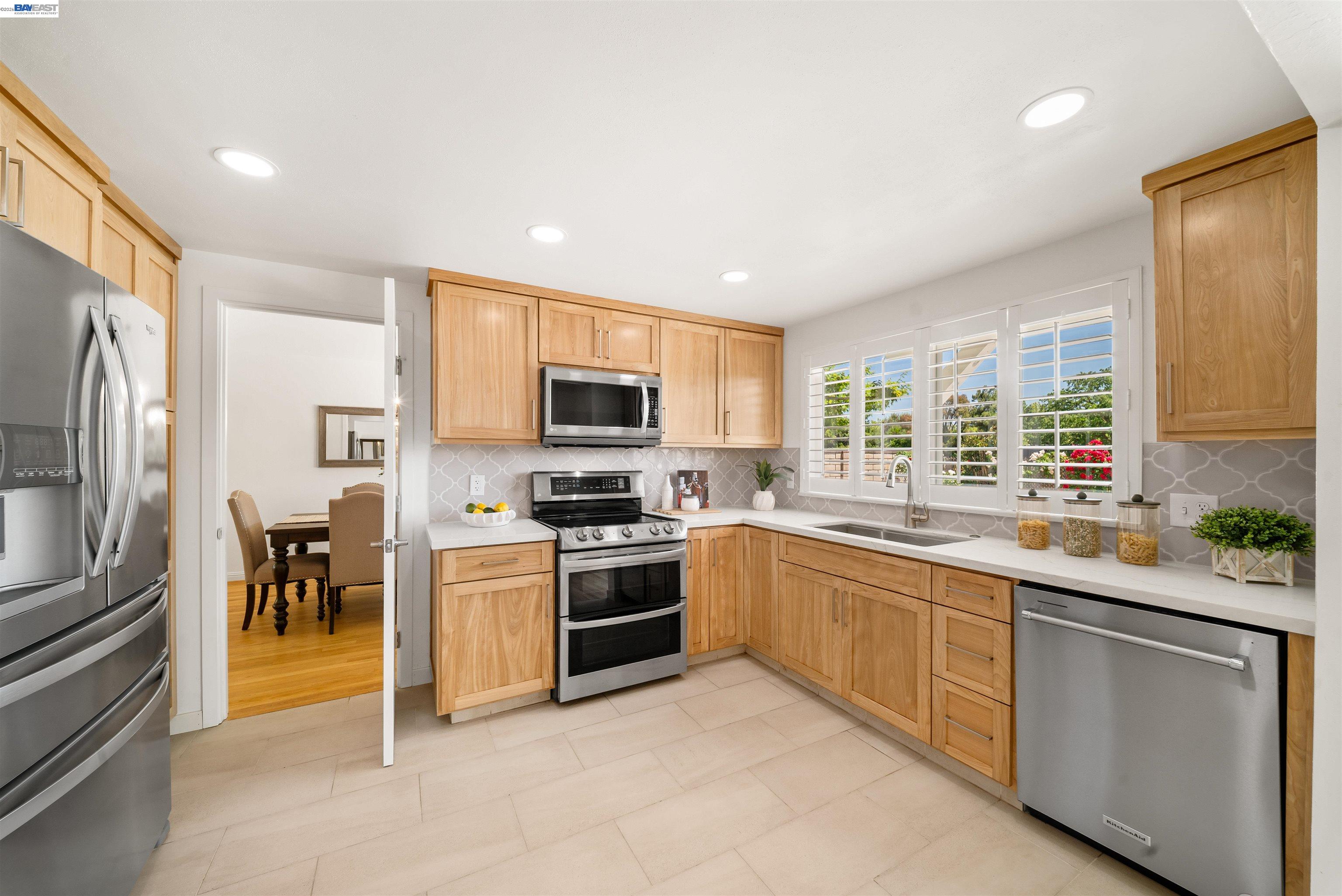 3136 Cranwood Ct