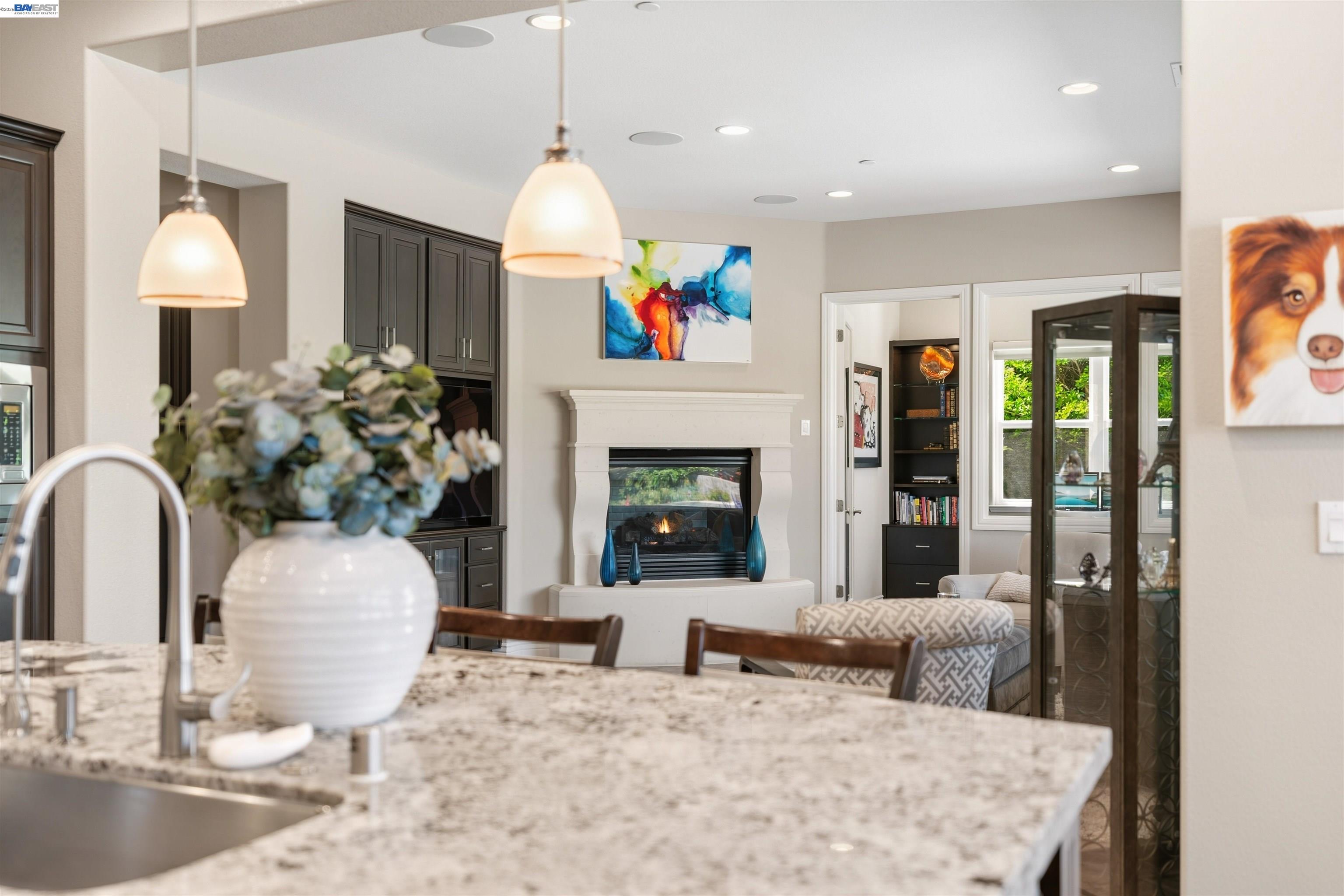 2205 Cameron Cir