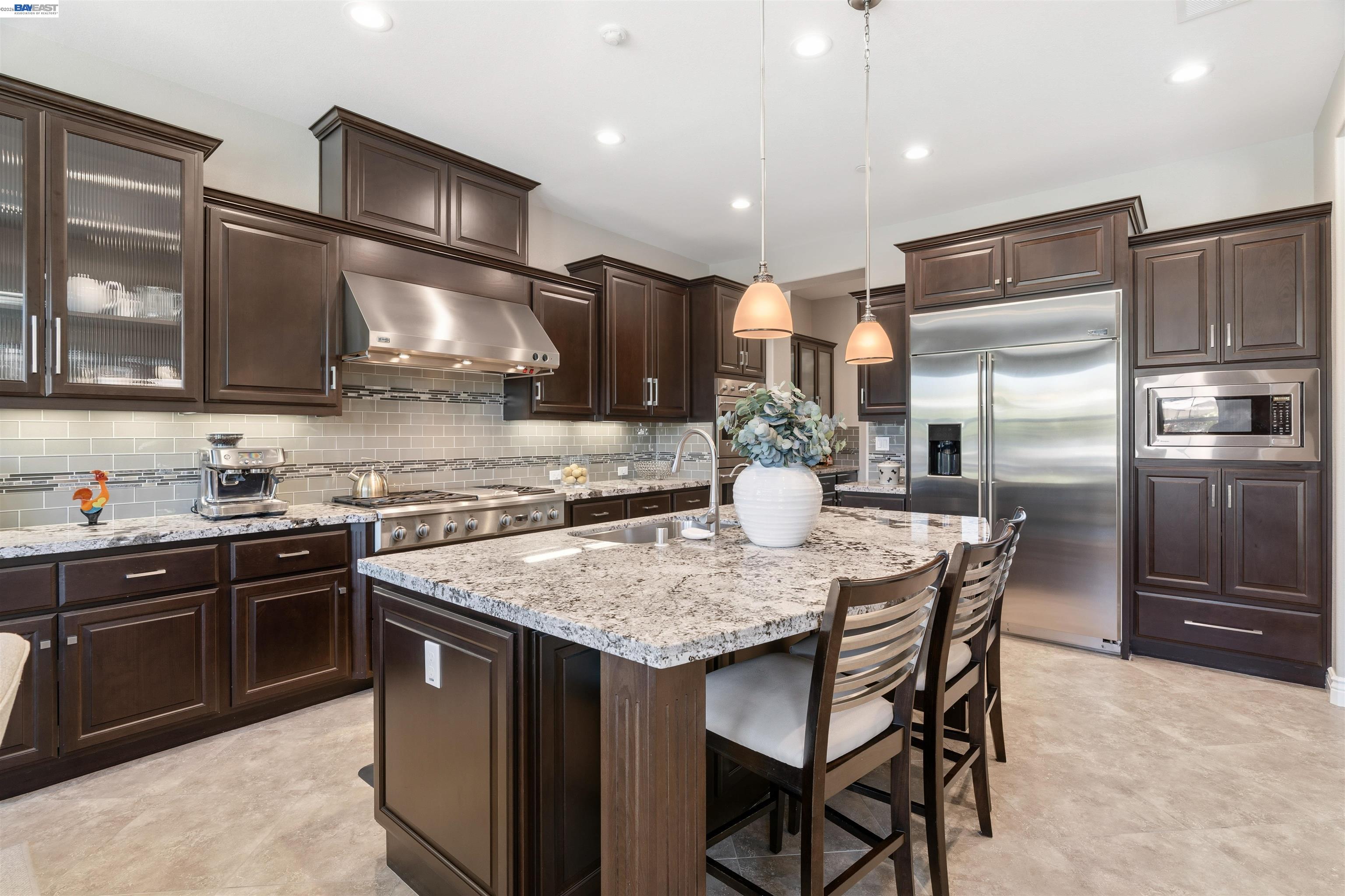 2205 Cameron Cir
