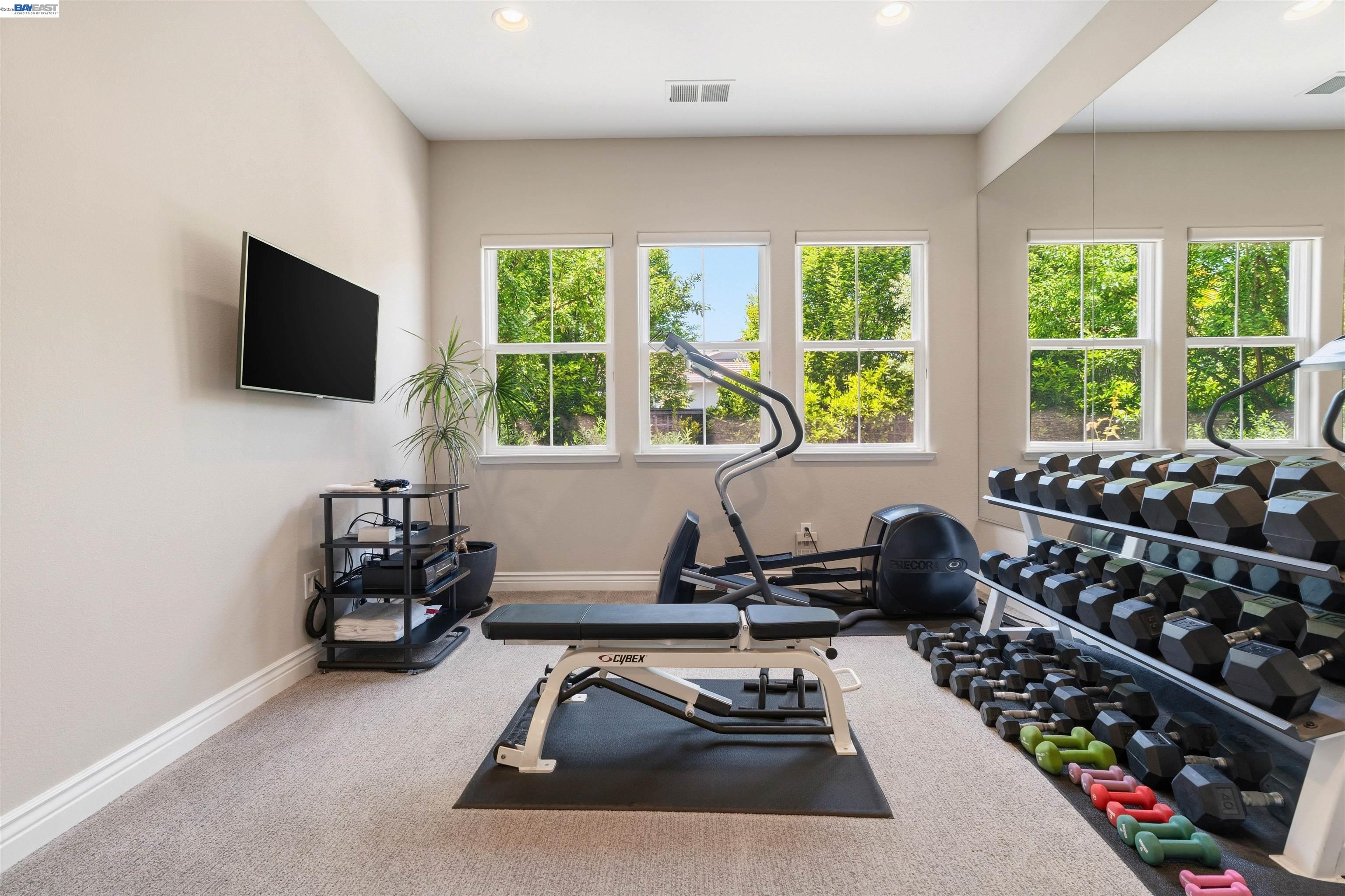 2205 Cameron Cir