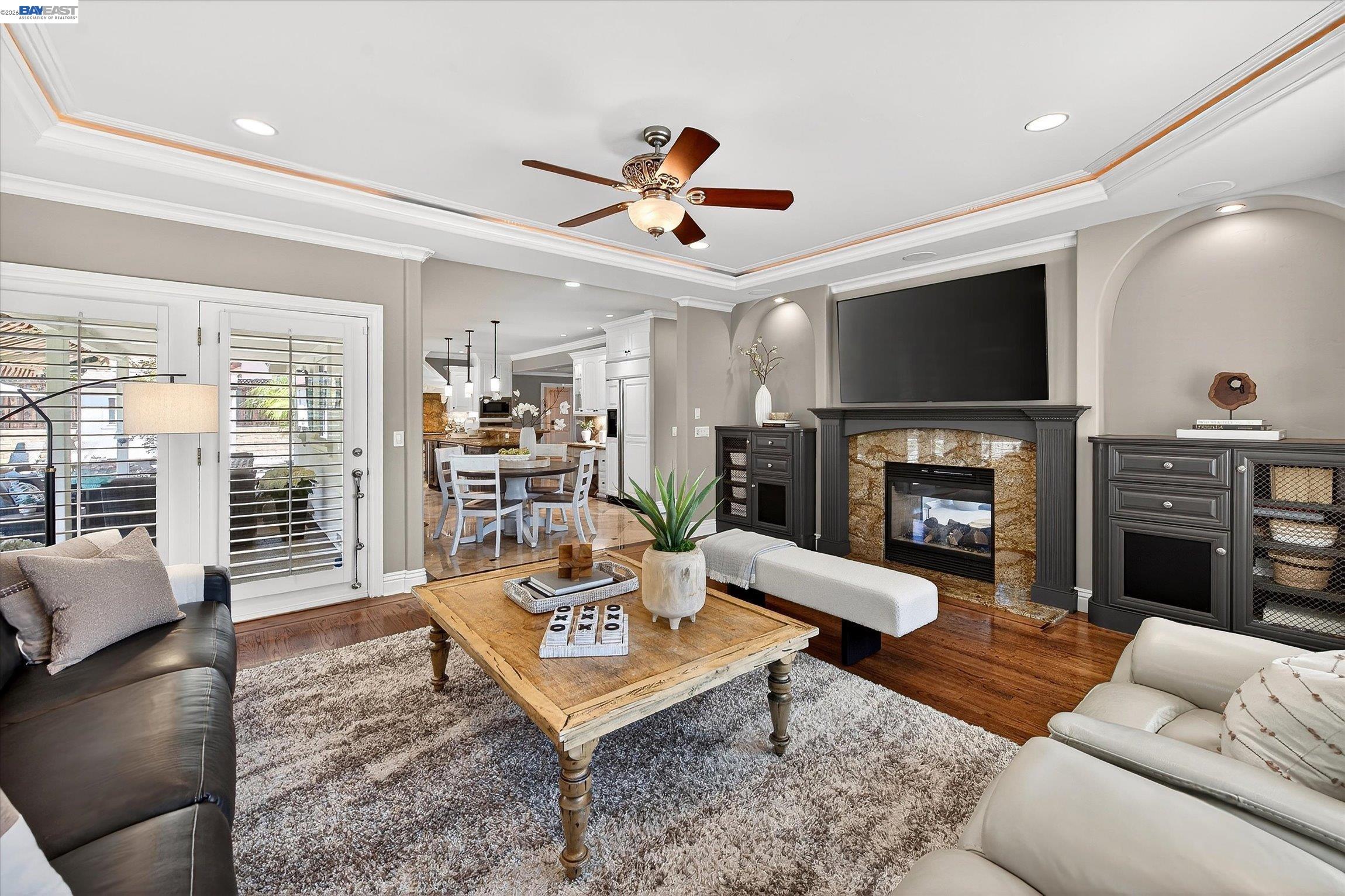 2337 Grosvenor Heights Ct