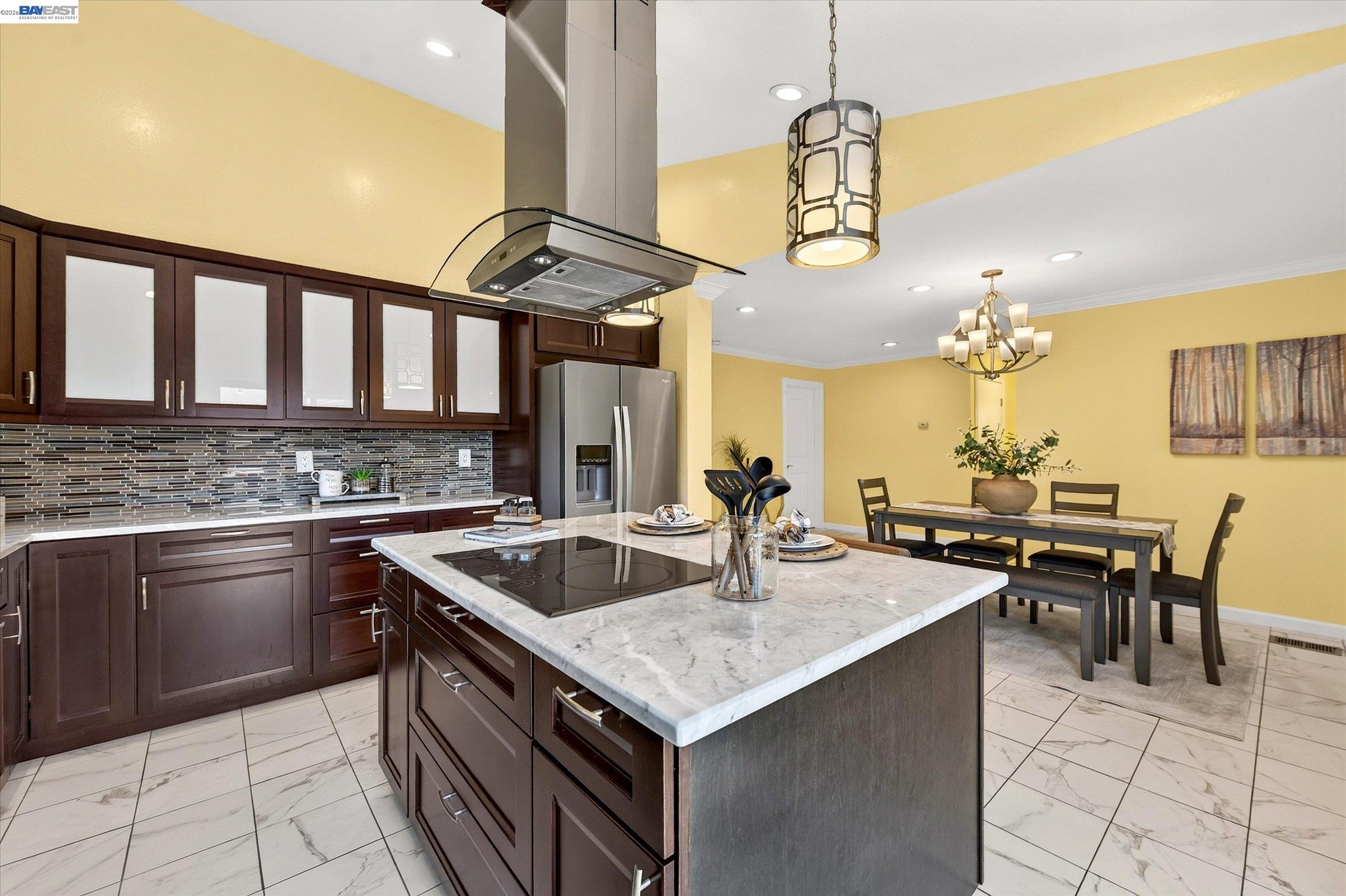 2358 Crestline Rd
