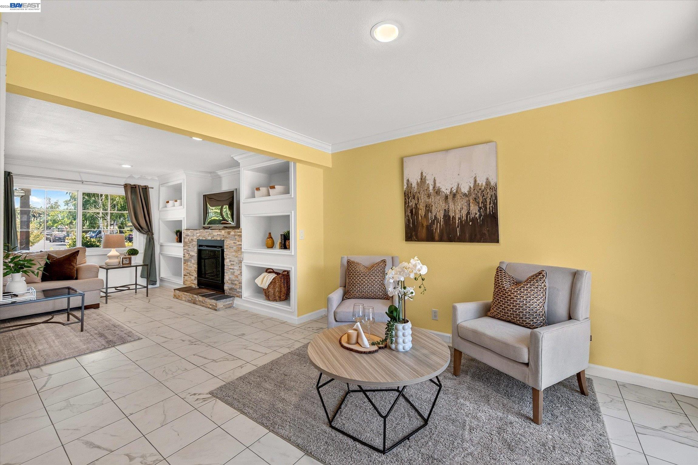 2358 Crestline Rd