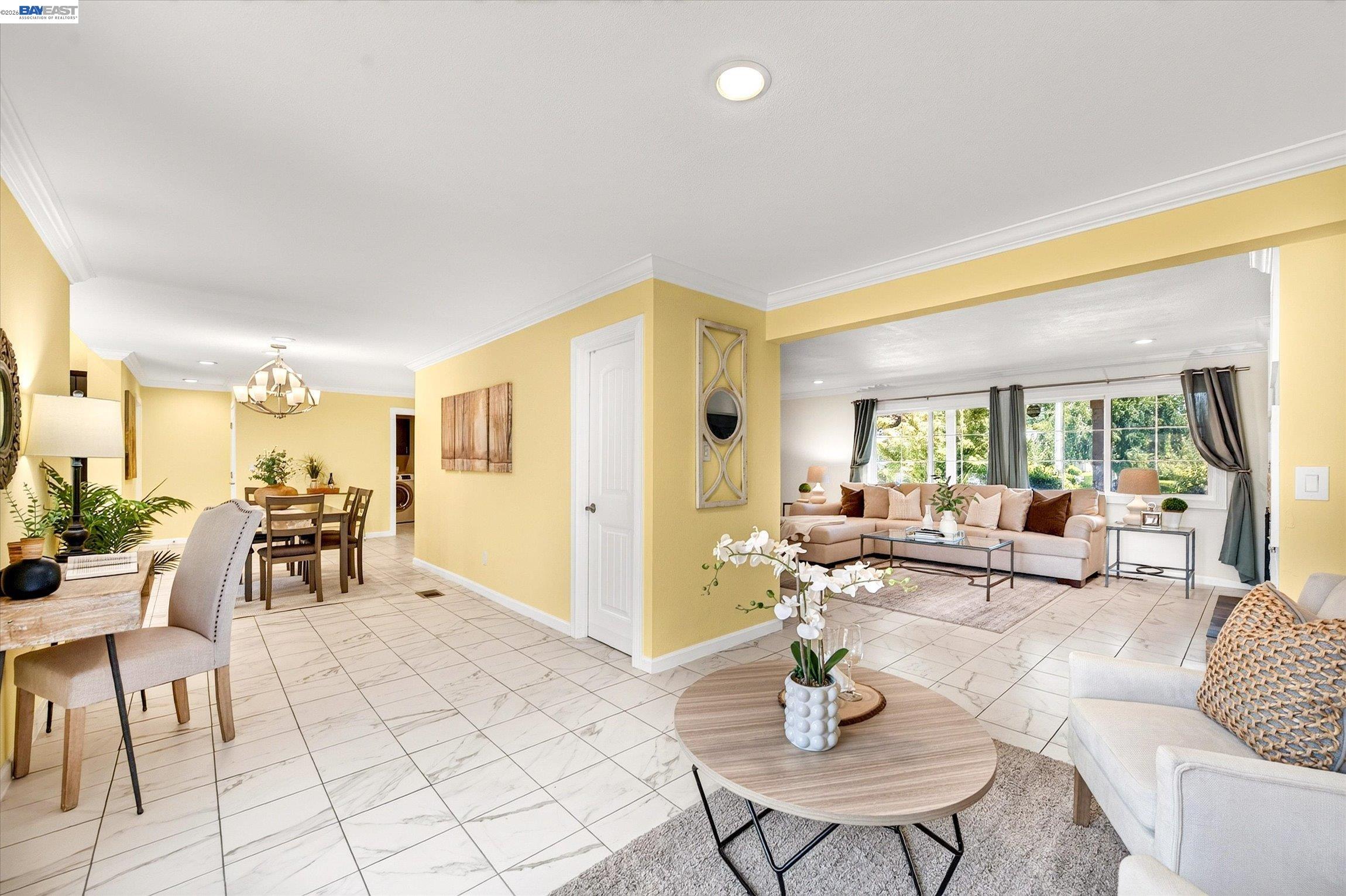 2358 Crestline Rd