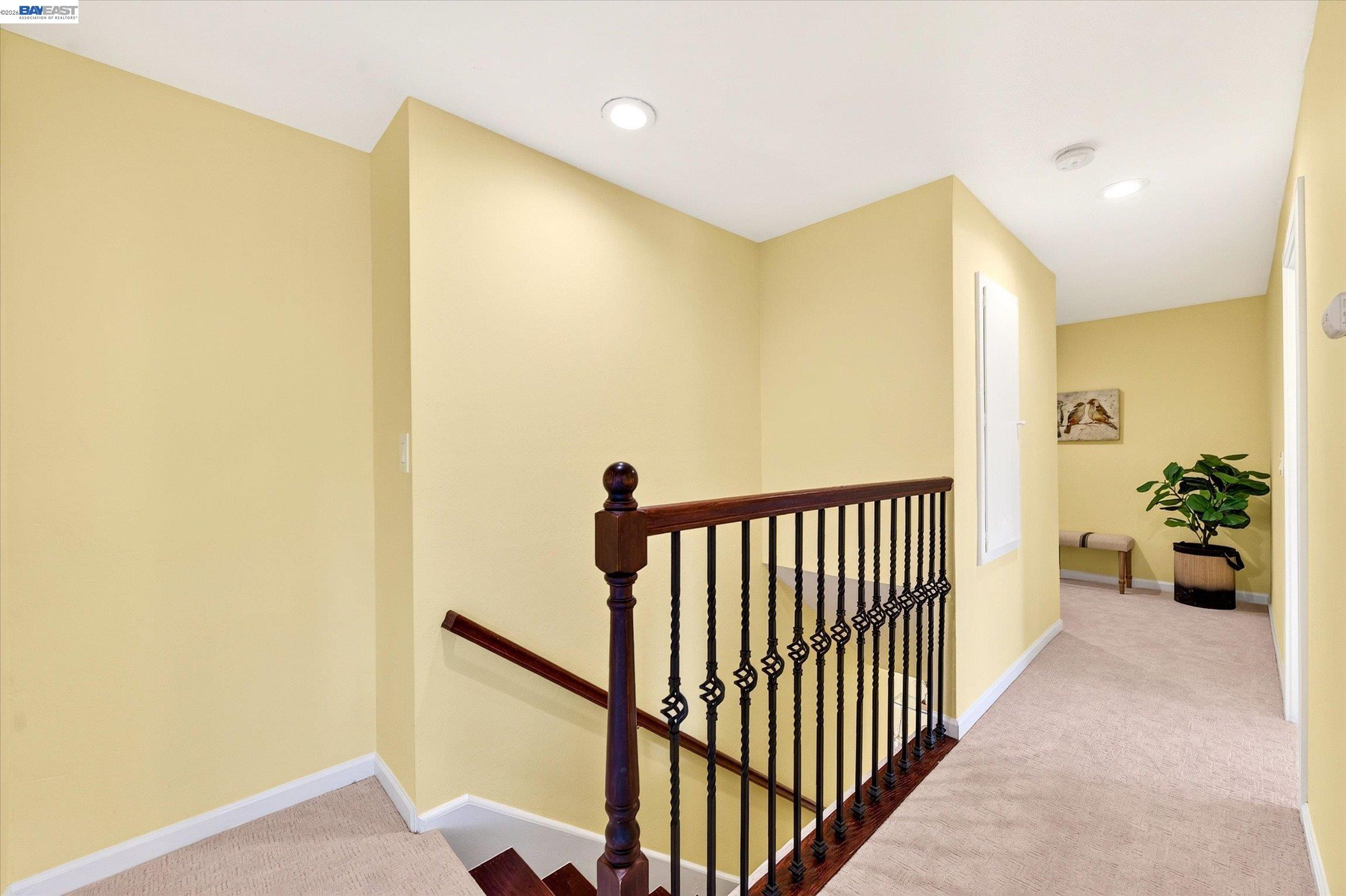 2358 Crestline Rd