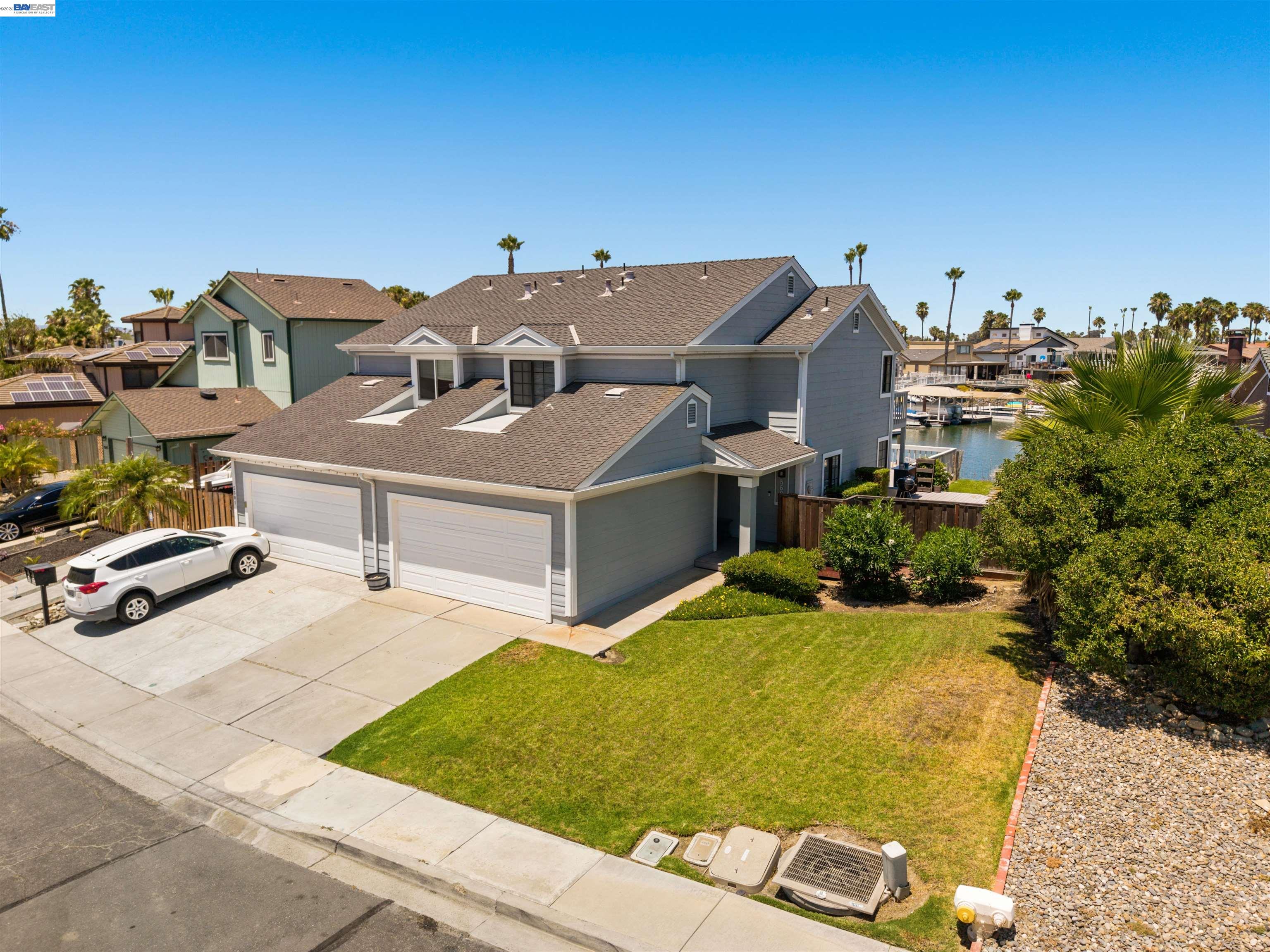 5585 Marlin Dr