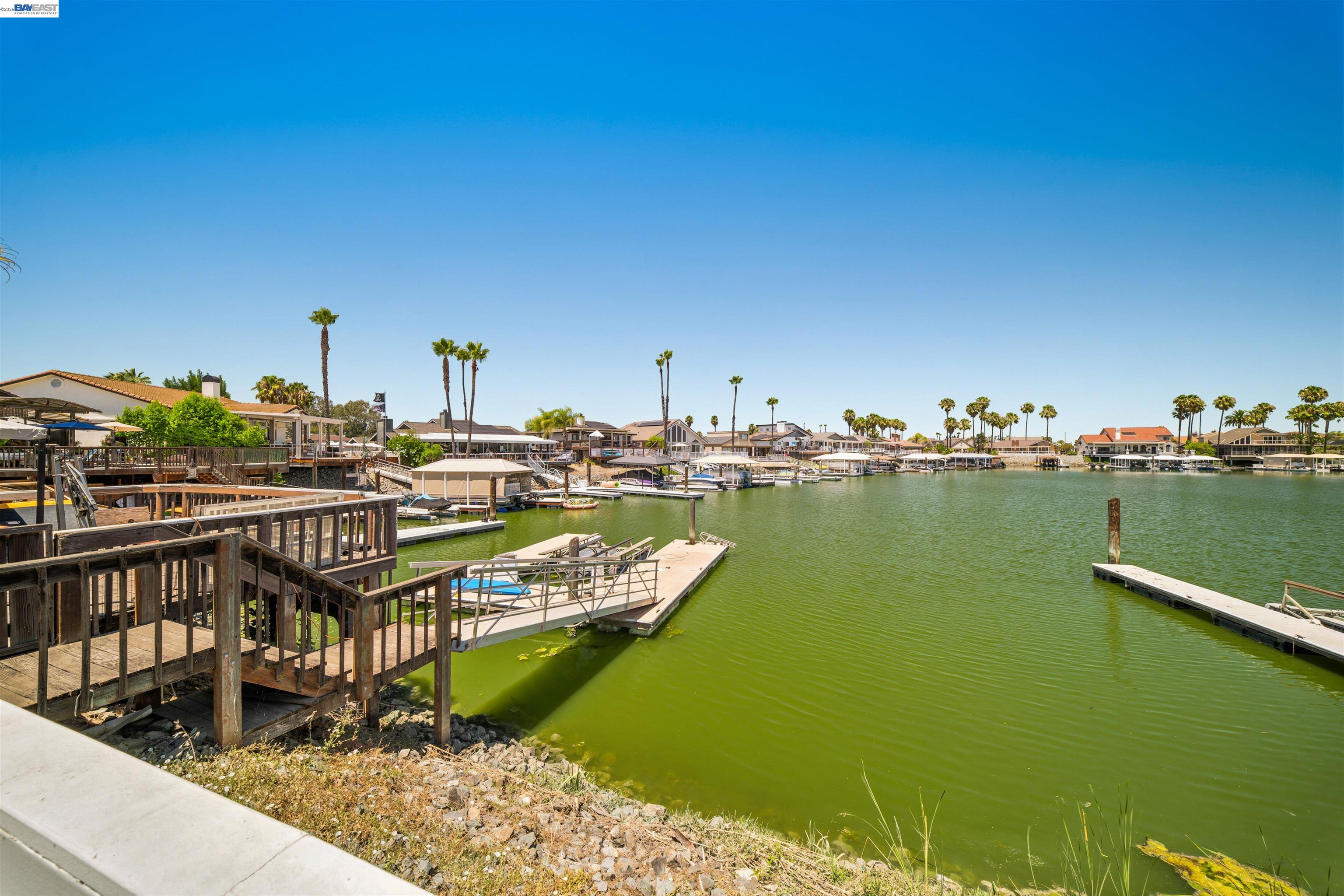 5585 Marlin Dr