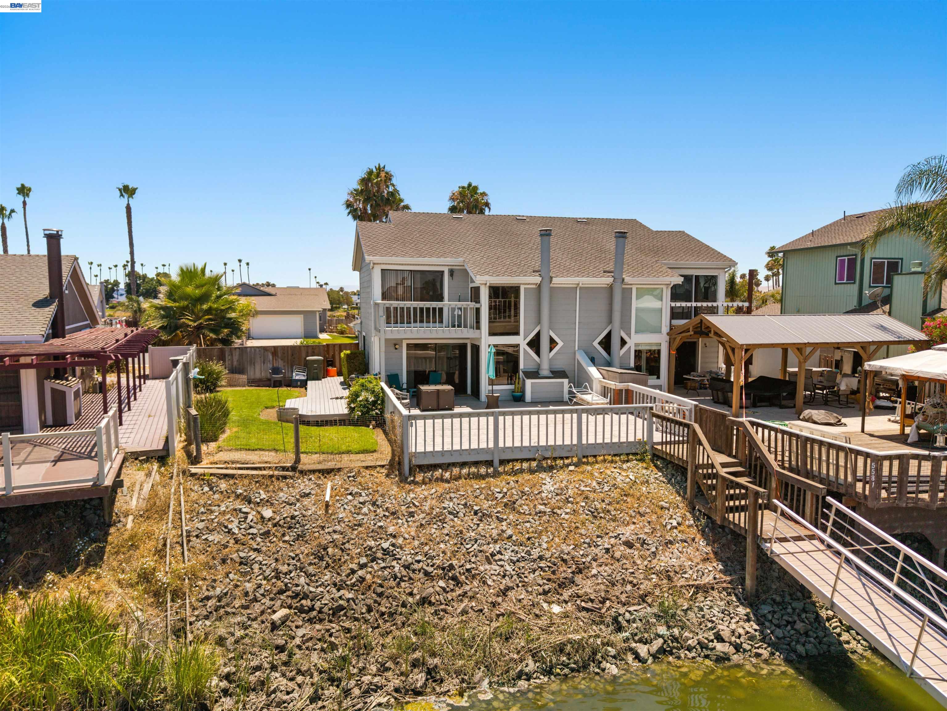 5585 Marlin Dr