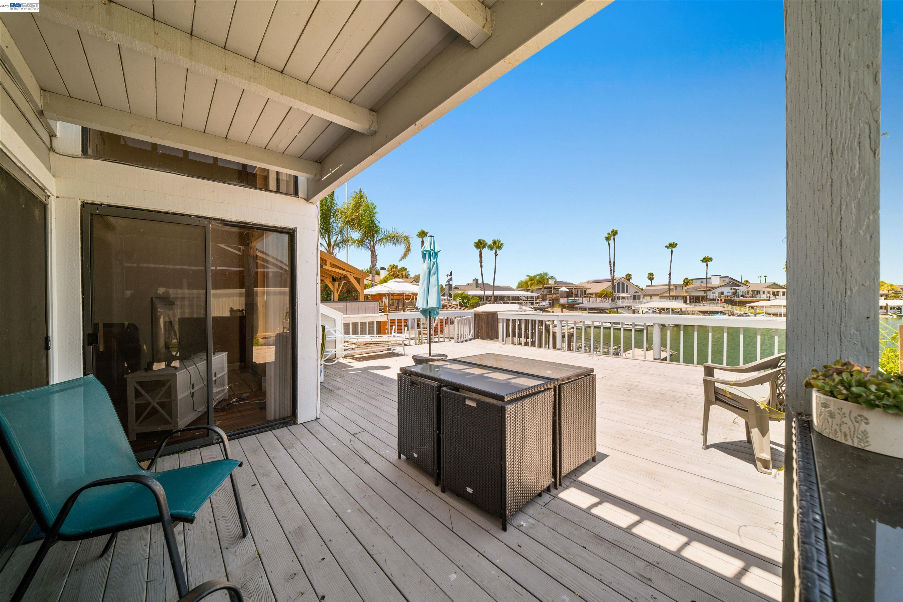 5585 Marlin Dr