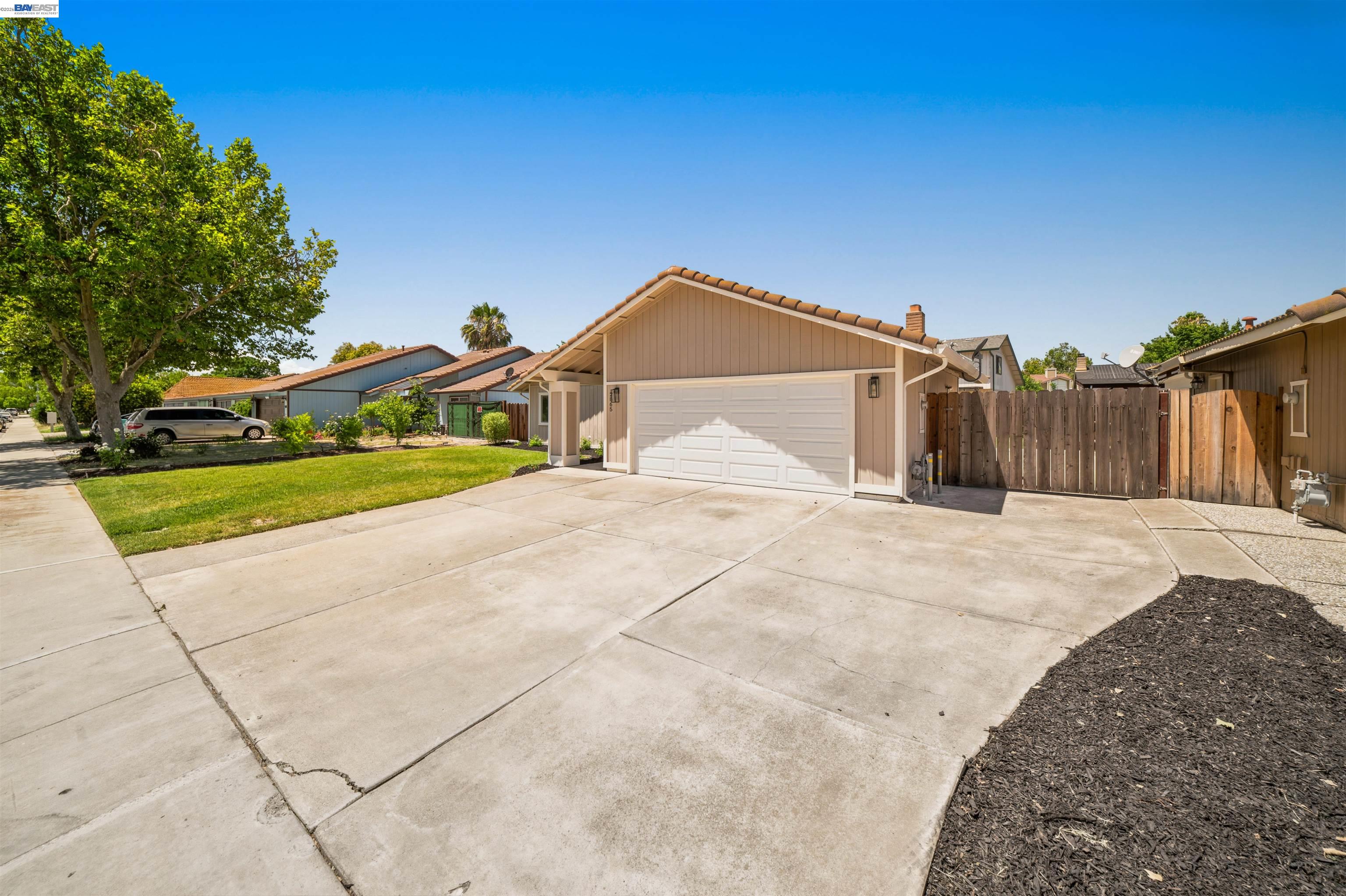 2865 Ponte Mira Way