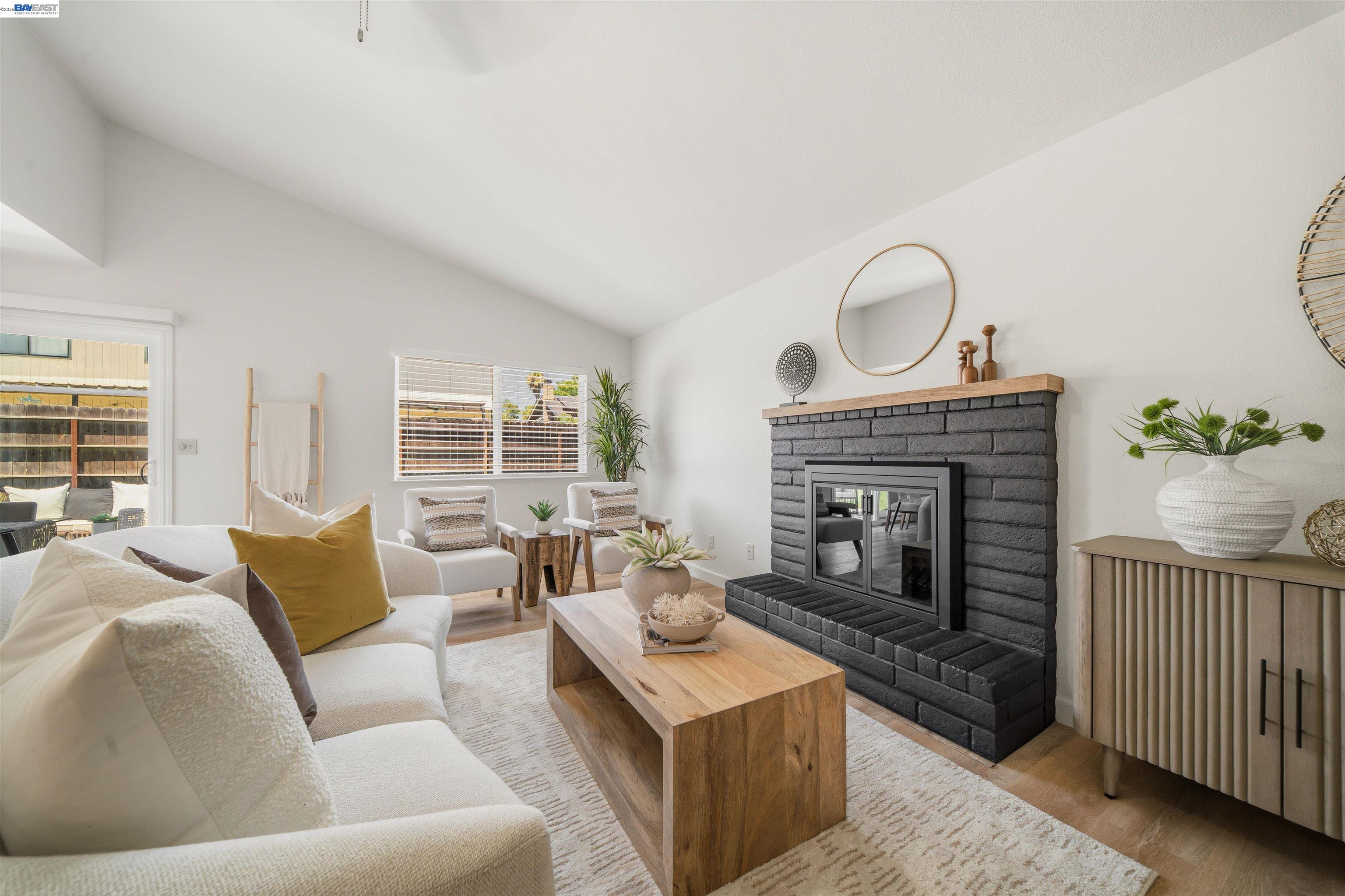 2865 Ponte Mira Way