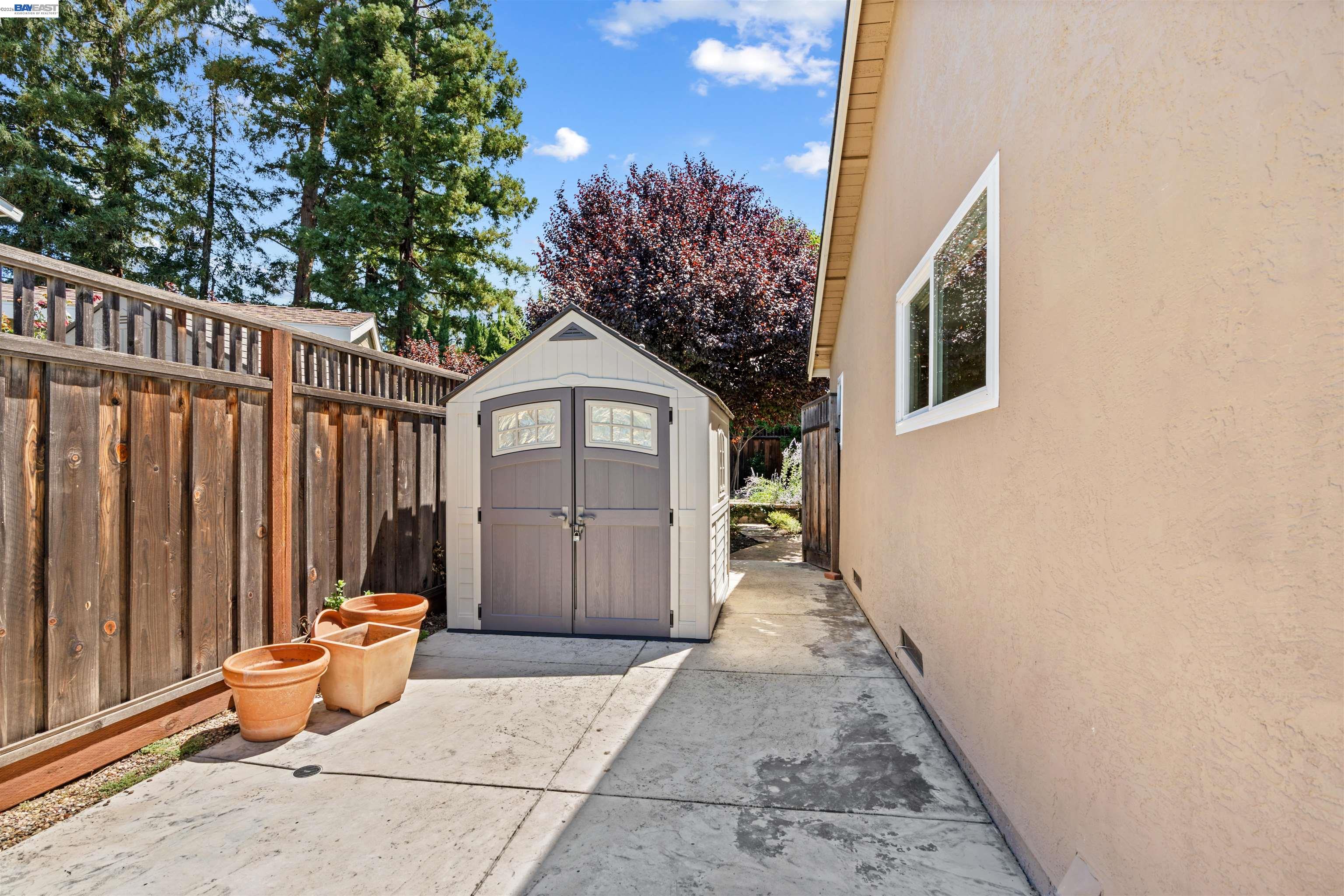 2533 Larrikeet Ct