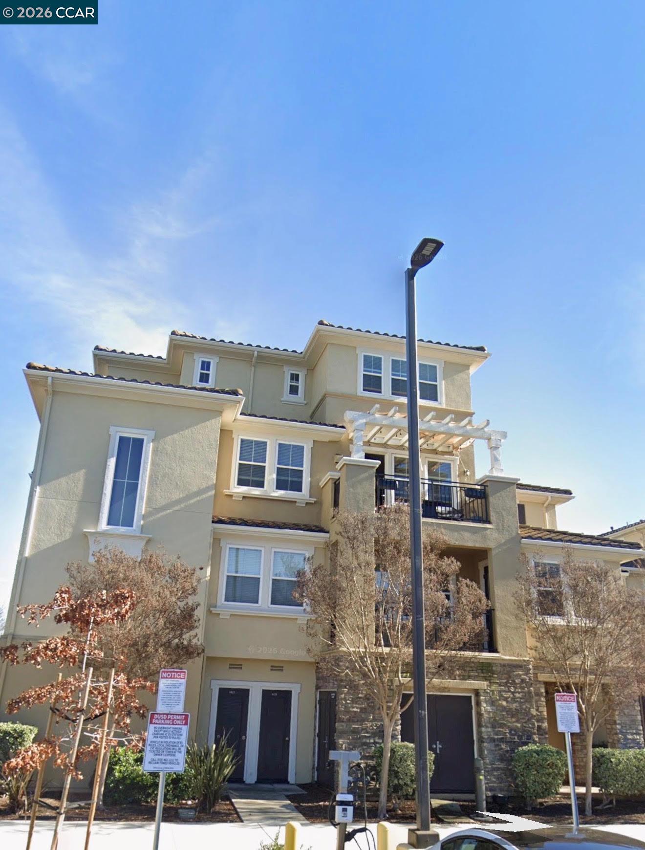 4422 Fitzwilliam St